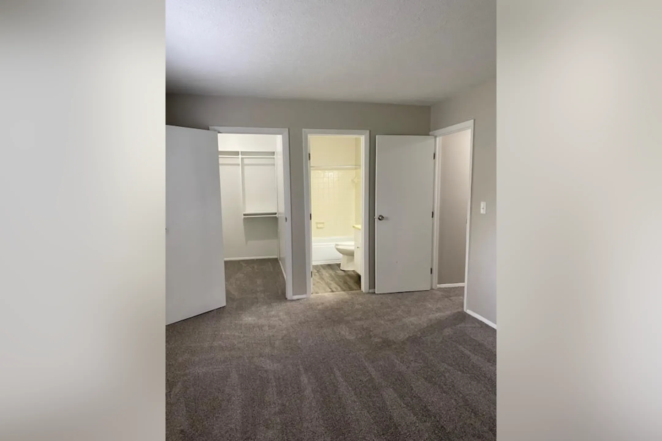 Zahra South Apartments 100 North Alex Road W West Carrollton, OH