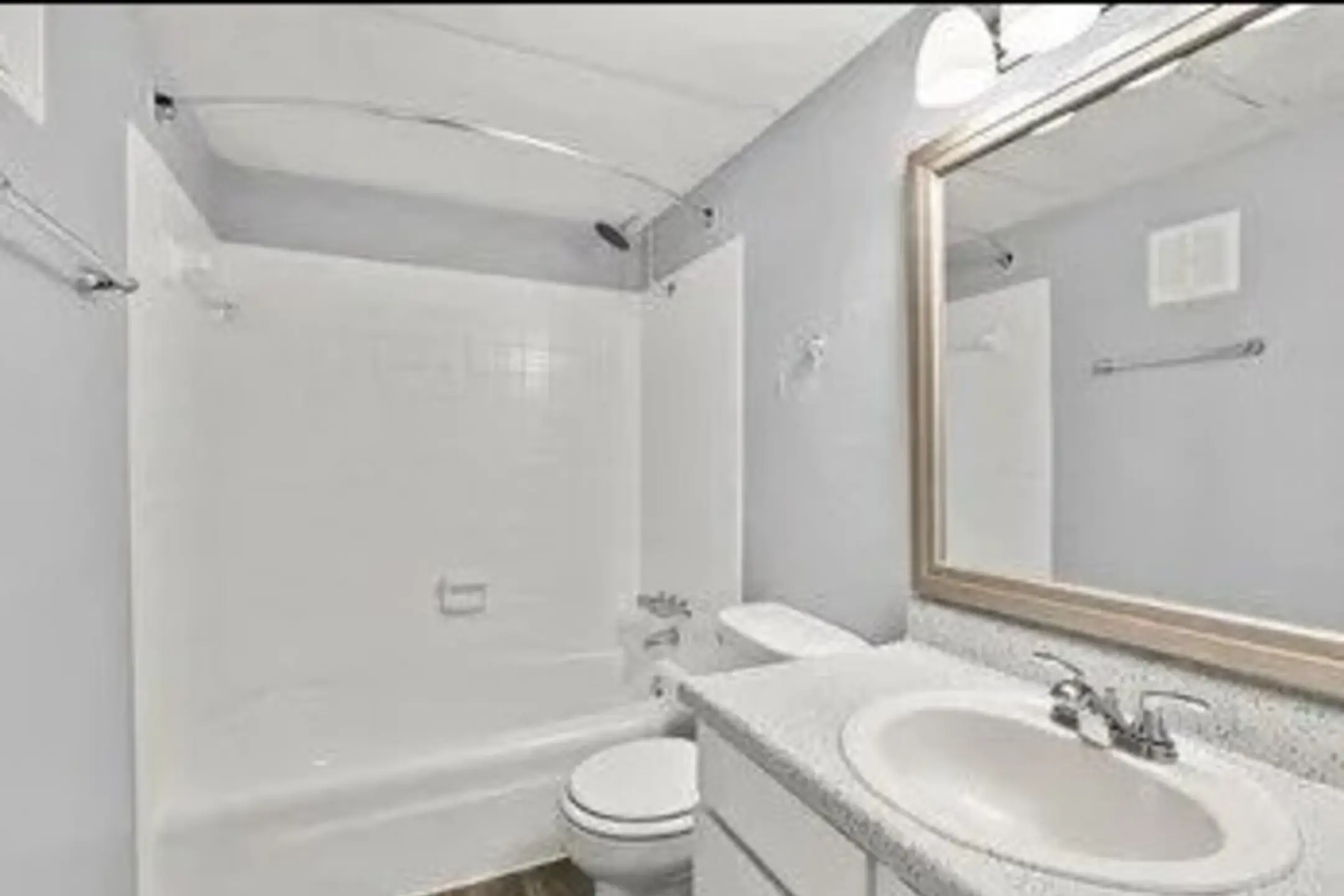 The Junction Apartments Arlington, TX 76010