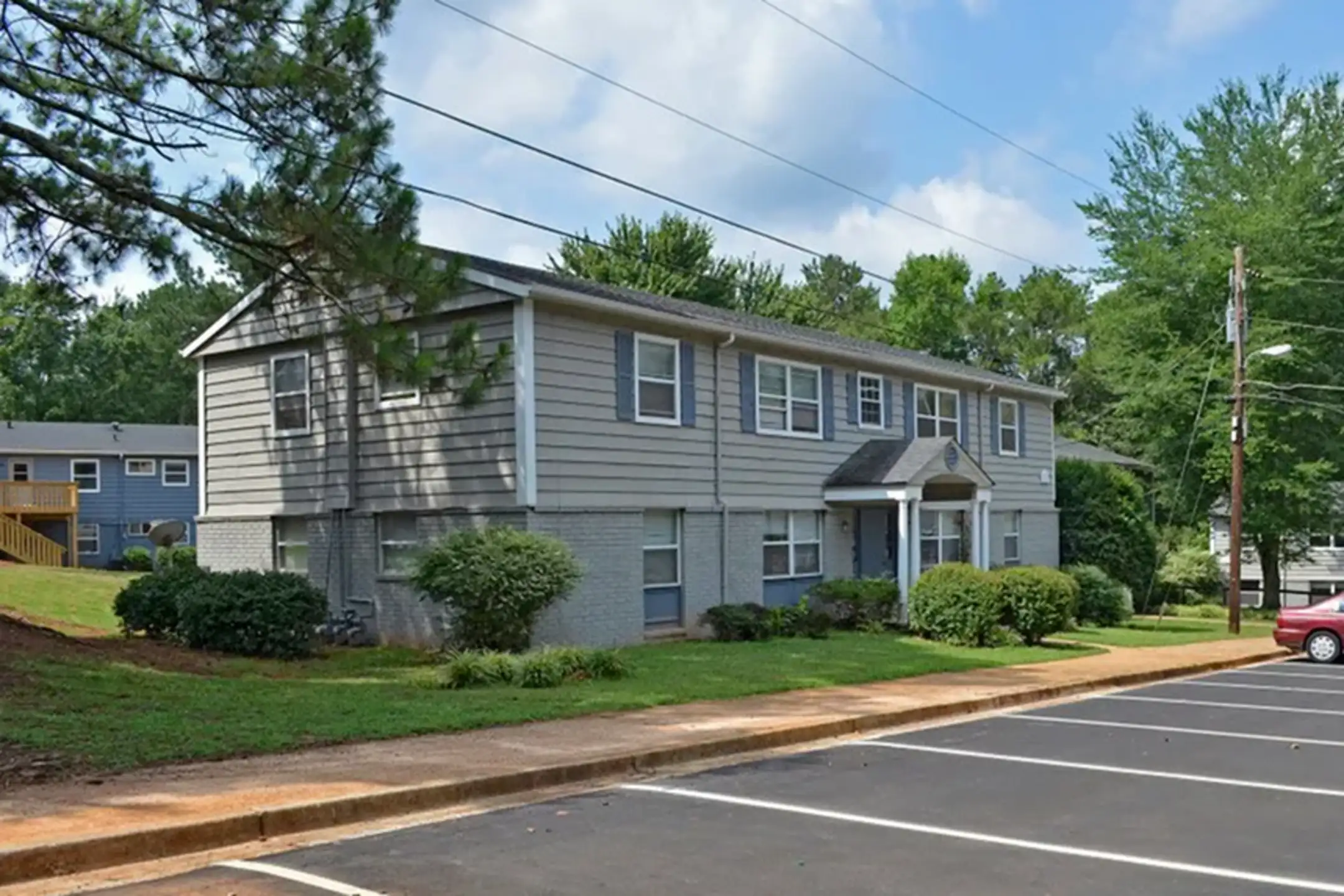 kasteel-at-stone-mountain-apartments-stone-mountain-ga-30083