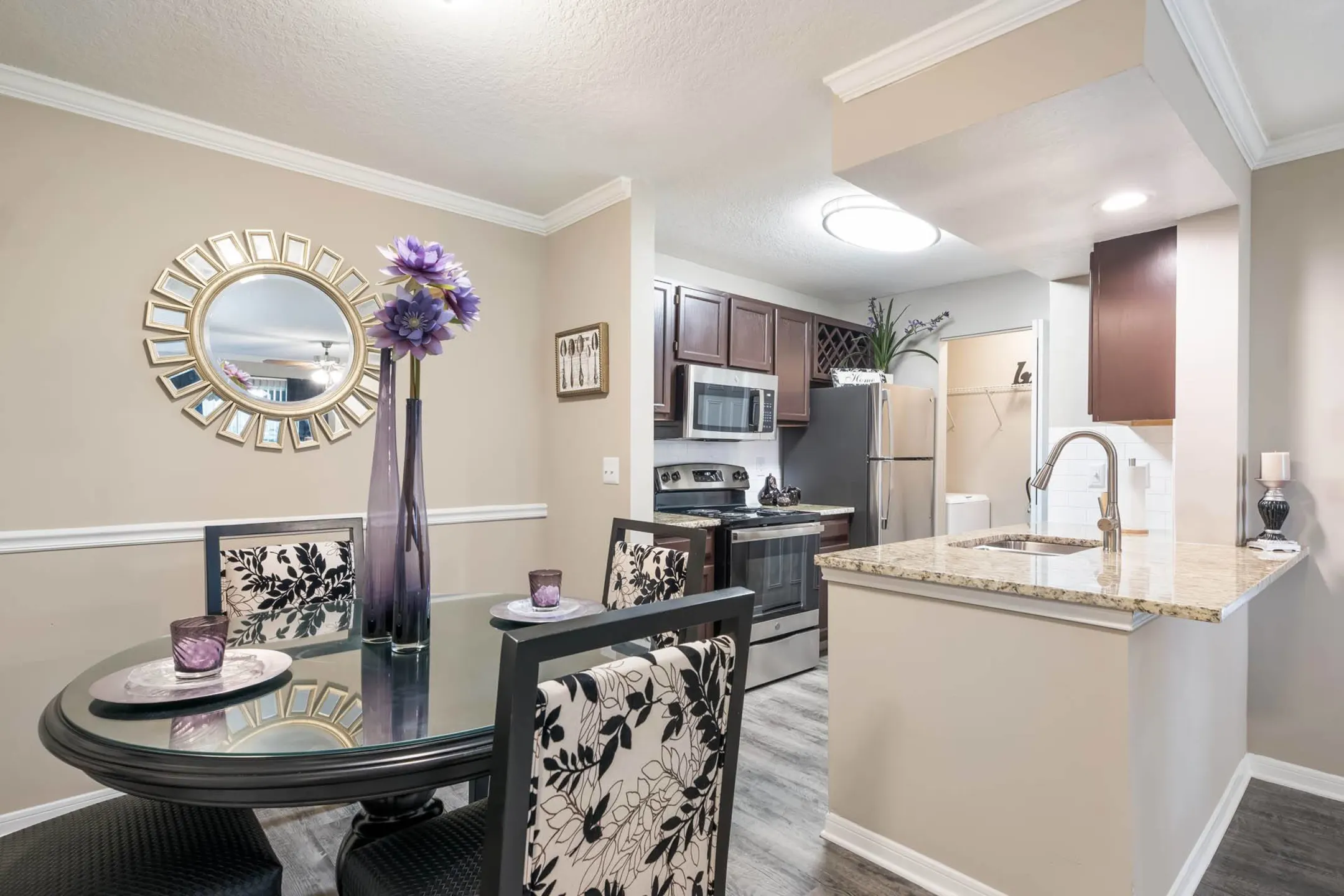 The Parkway at Hunter's Creek Apartments - Orlando, FL