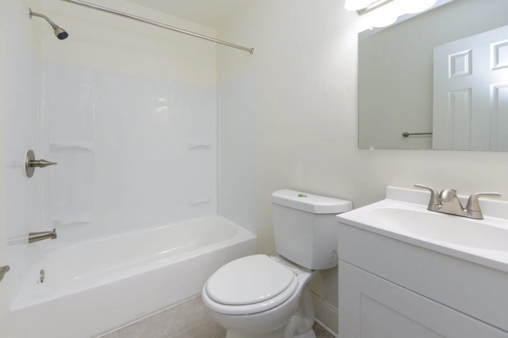 Bathroom - Brookside Manor Apartments & Townhomes - Lansdale, PA