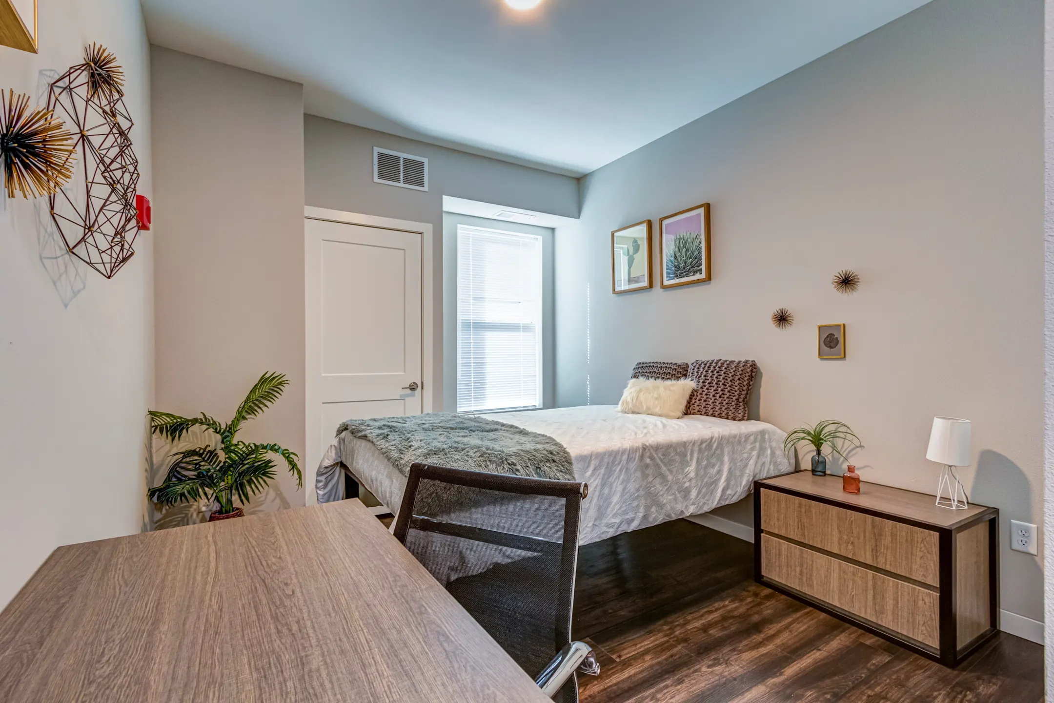 The Bridges Student Edition Apartments Fargo, ND 58102