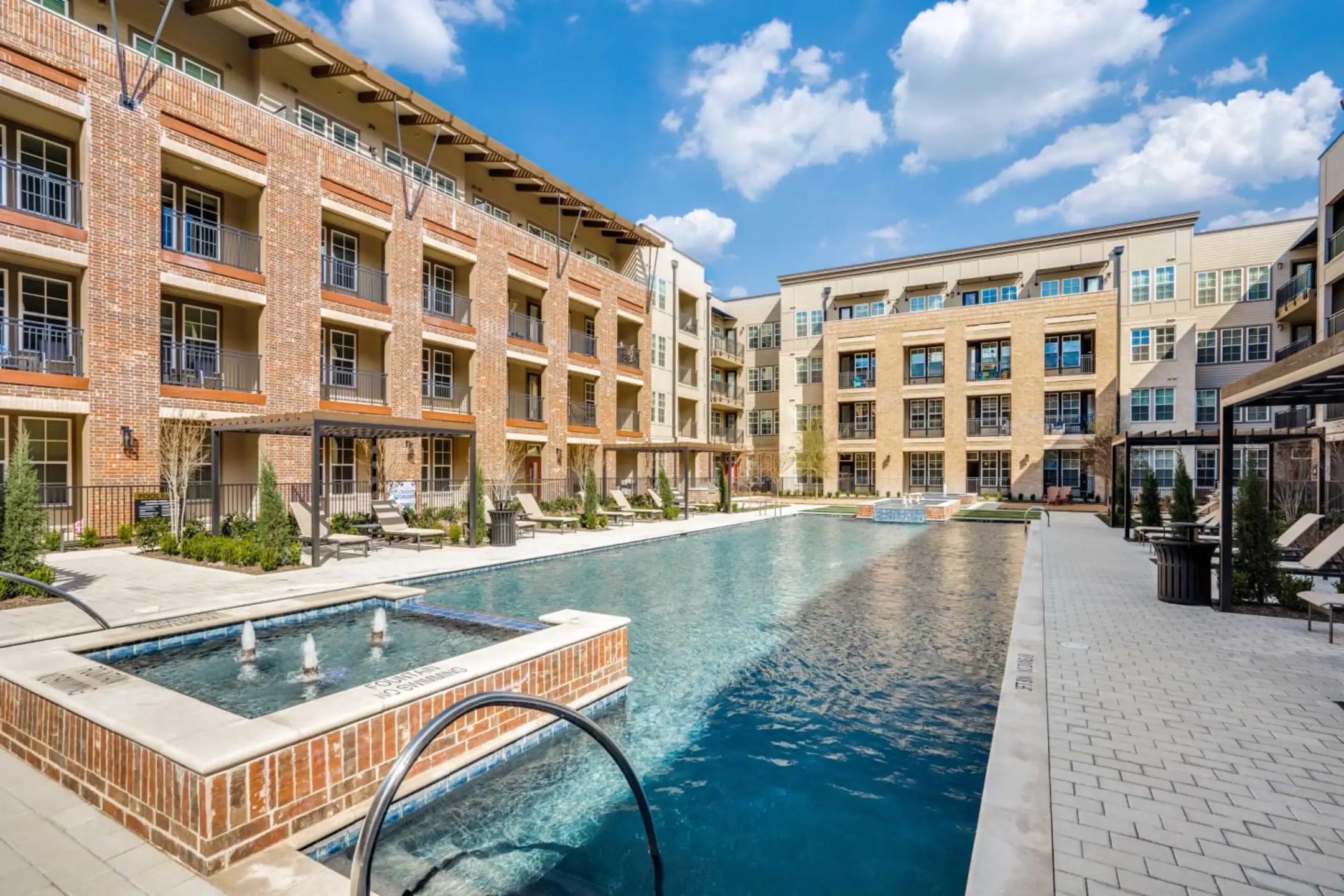 Wallis and Baker Apartments Grapevine, TX 76051