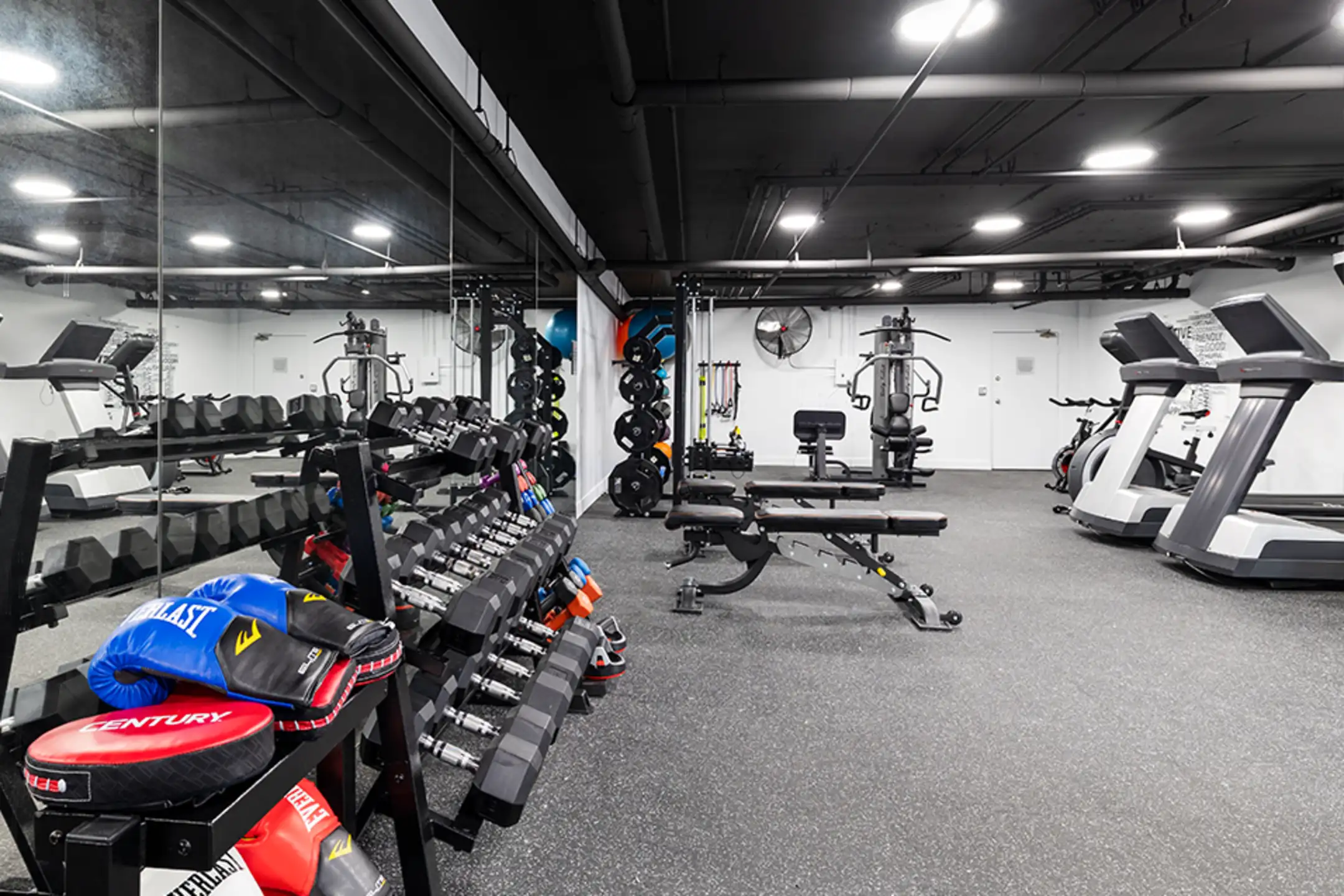 Catalina Apartments 3930 Laurel Canyon Blvd Studio City, CA