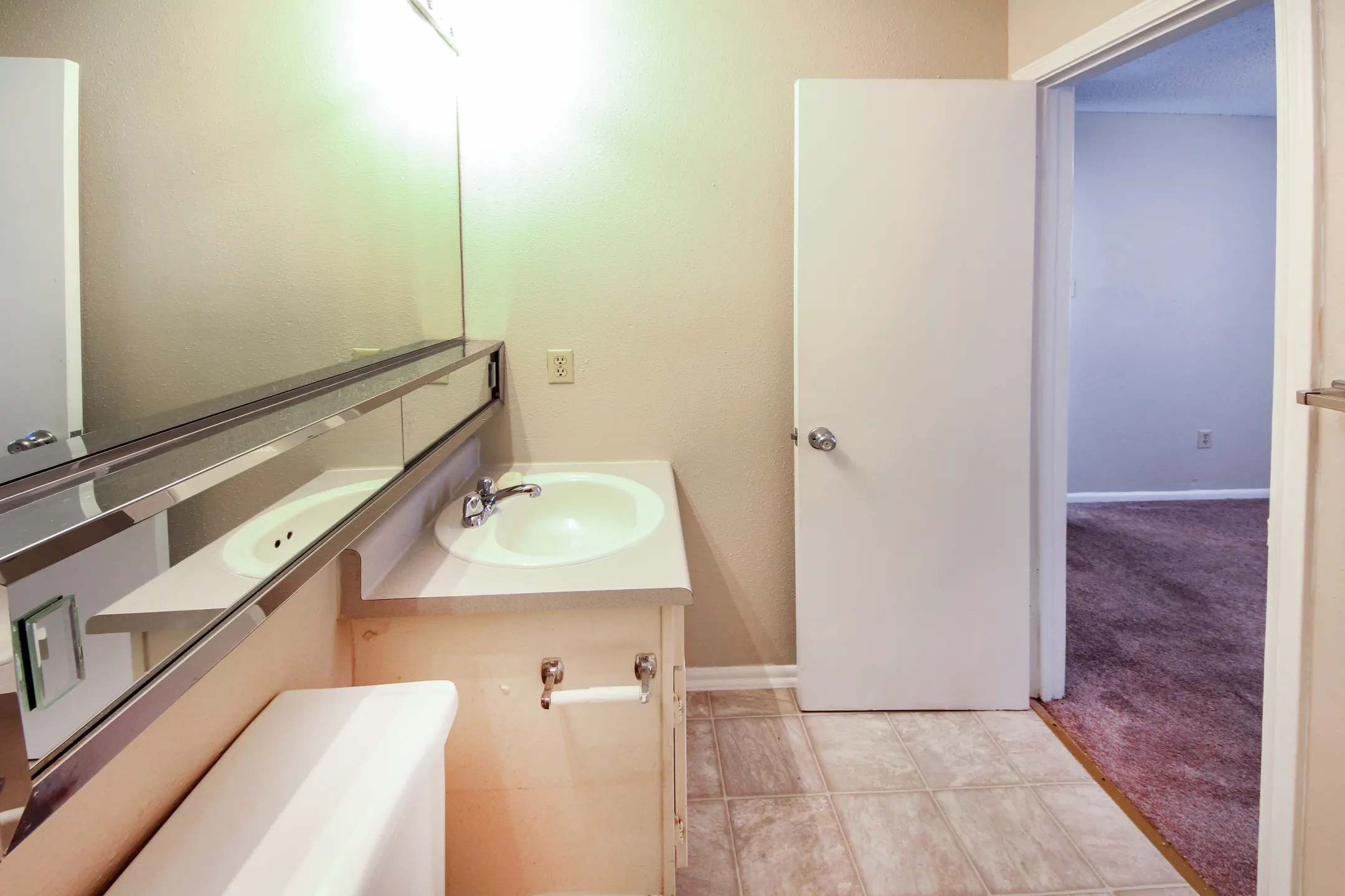 Covington Square Apartment Homes 4828 Zenith St Metairie, LA