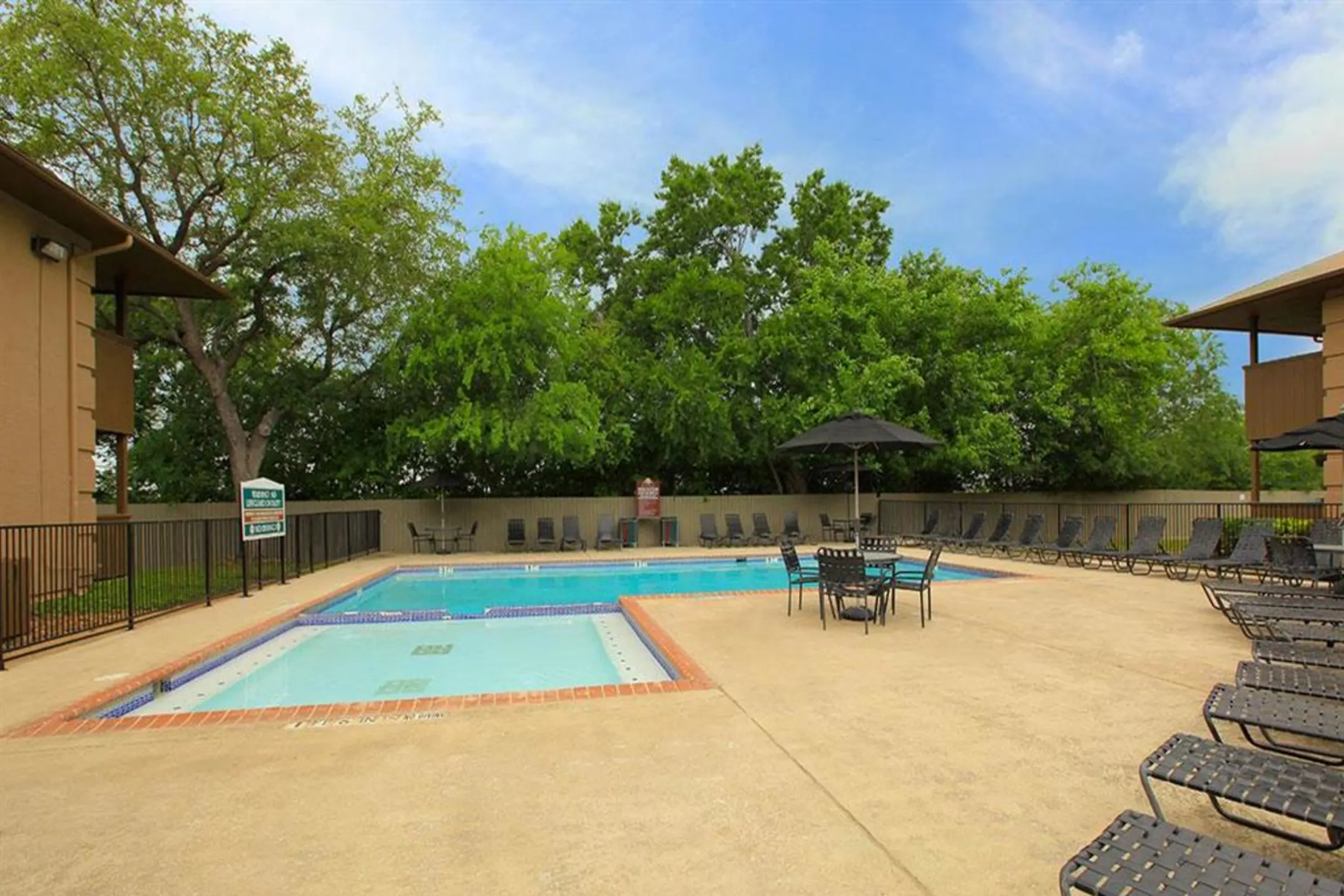 The Granite At Tuscany Hills Apartments - San Antonio, TX 78251