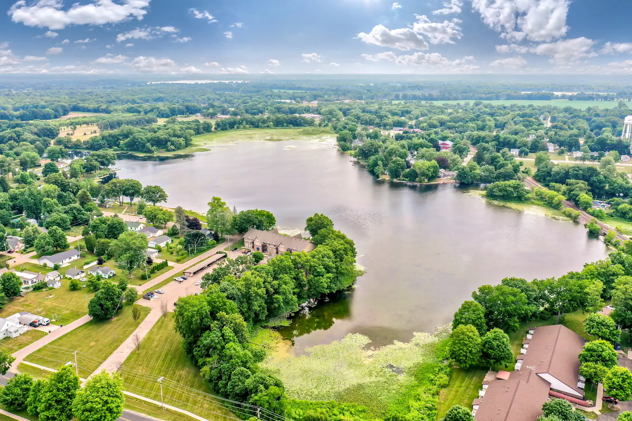 Sunset Lake Apartments 343 Frakes St Vicksburg, MI Apartments for