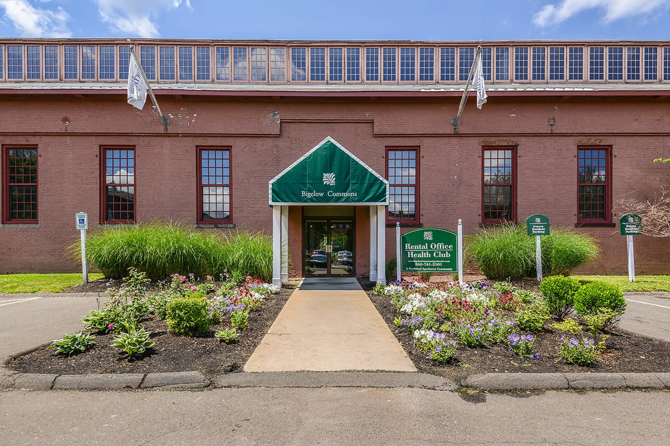 Bigelow Commons Apartments Enfield, CT 06082