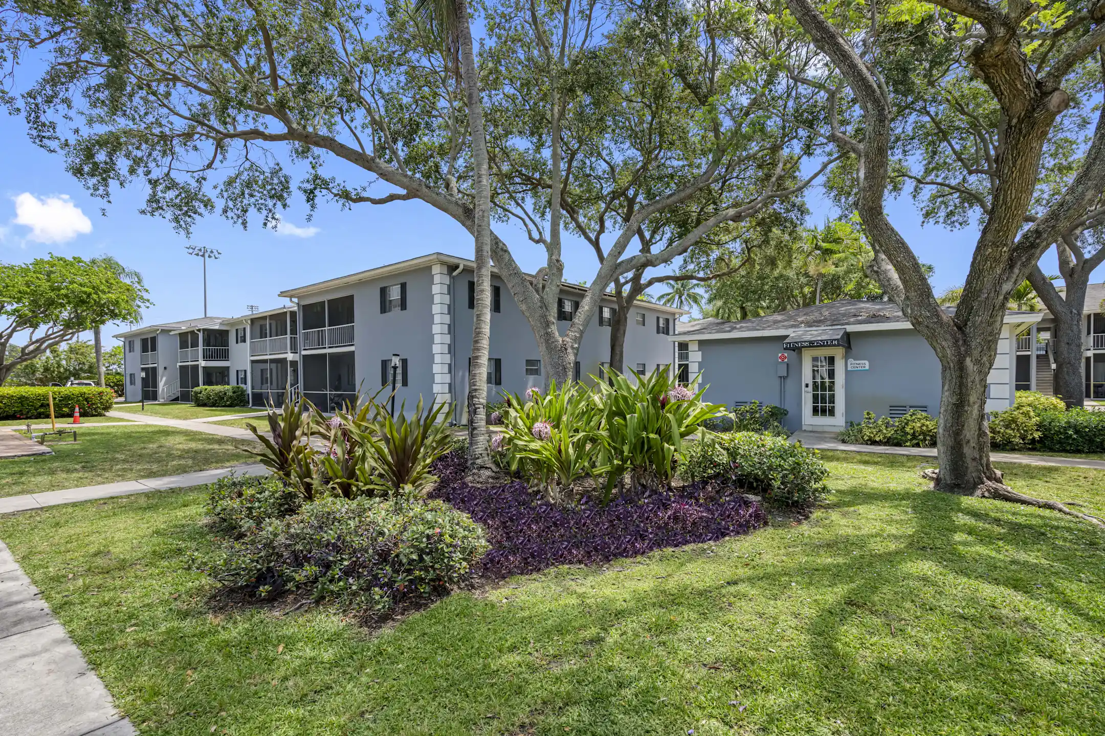 The Village at Eastpointe Apartments 5201 N Dixie Hwy Oakland Park