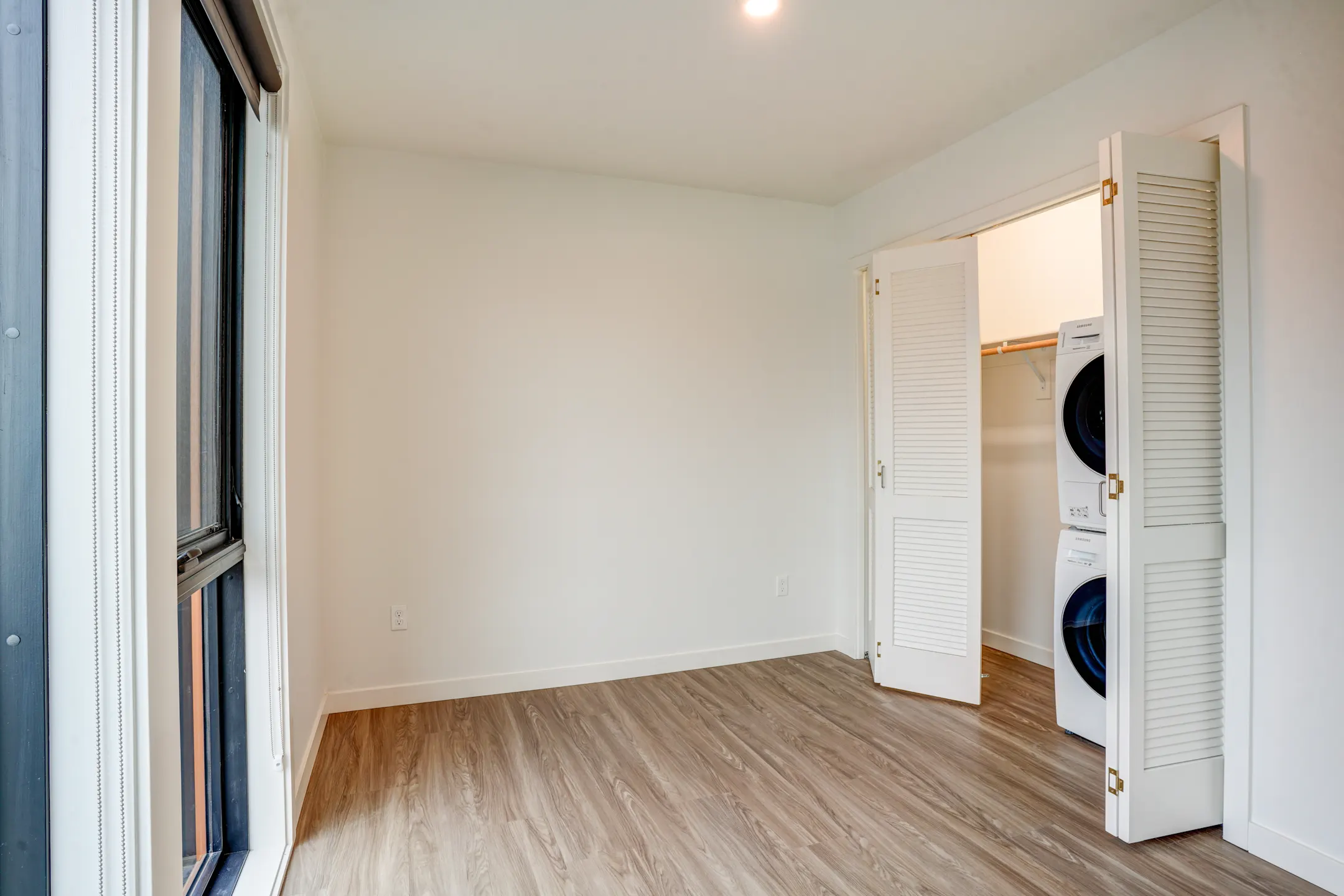 Bedroom - Dock 59 - Portland, OR
