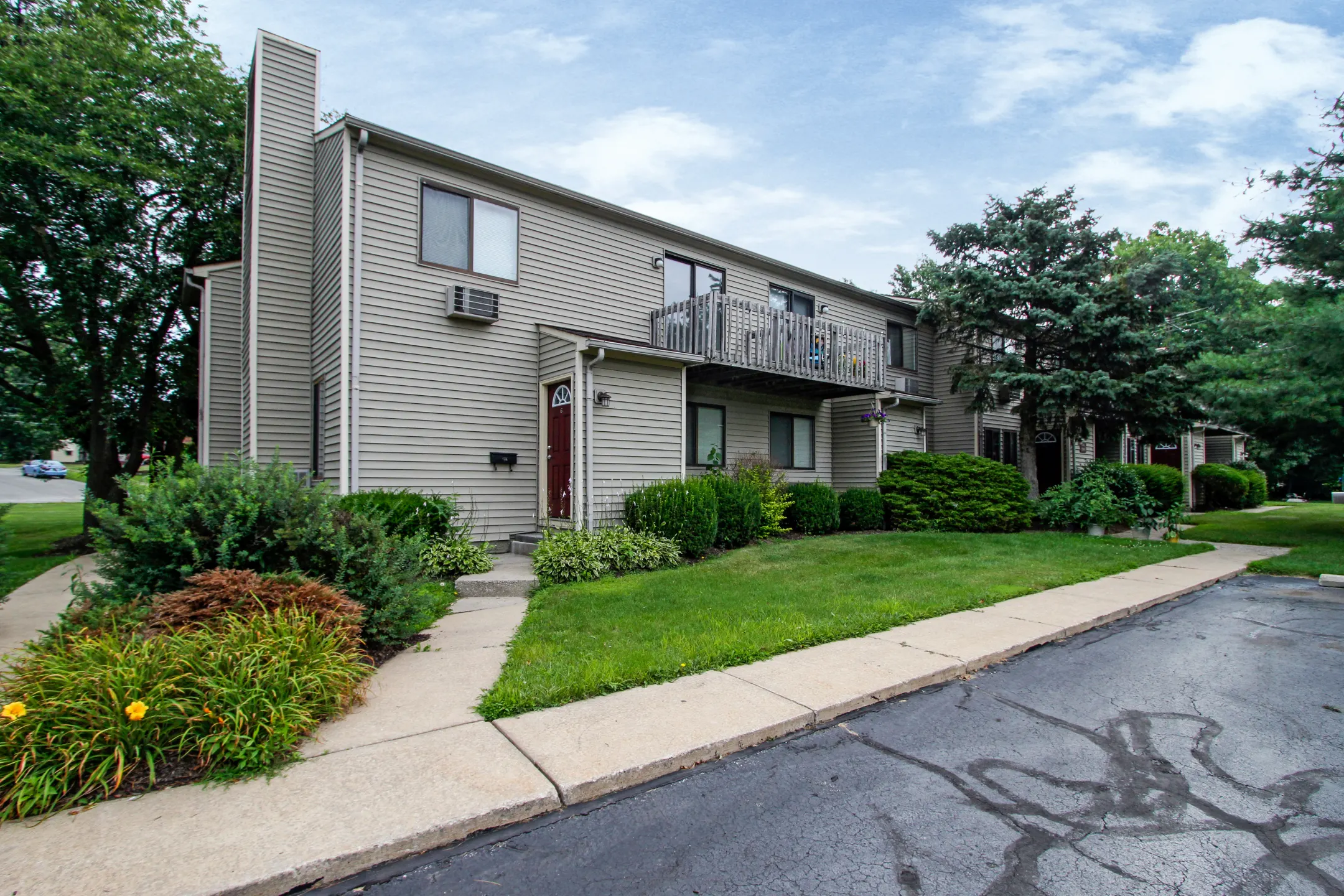 Cedarbrook Apartments Barberton, OH 44203