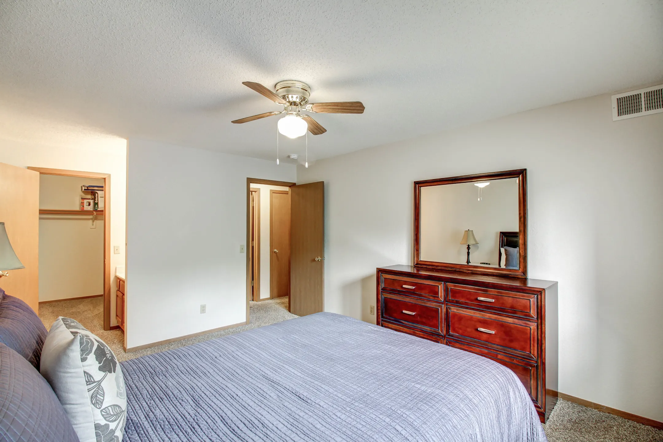 Bedroom - Colonial Heights - Lincoln, NE