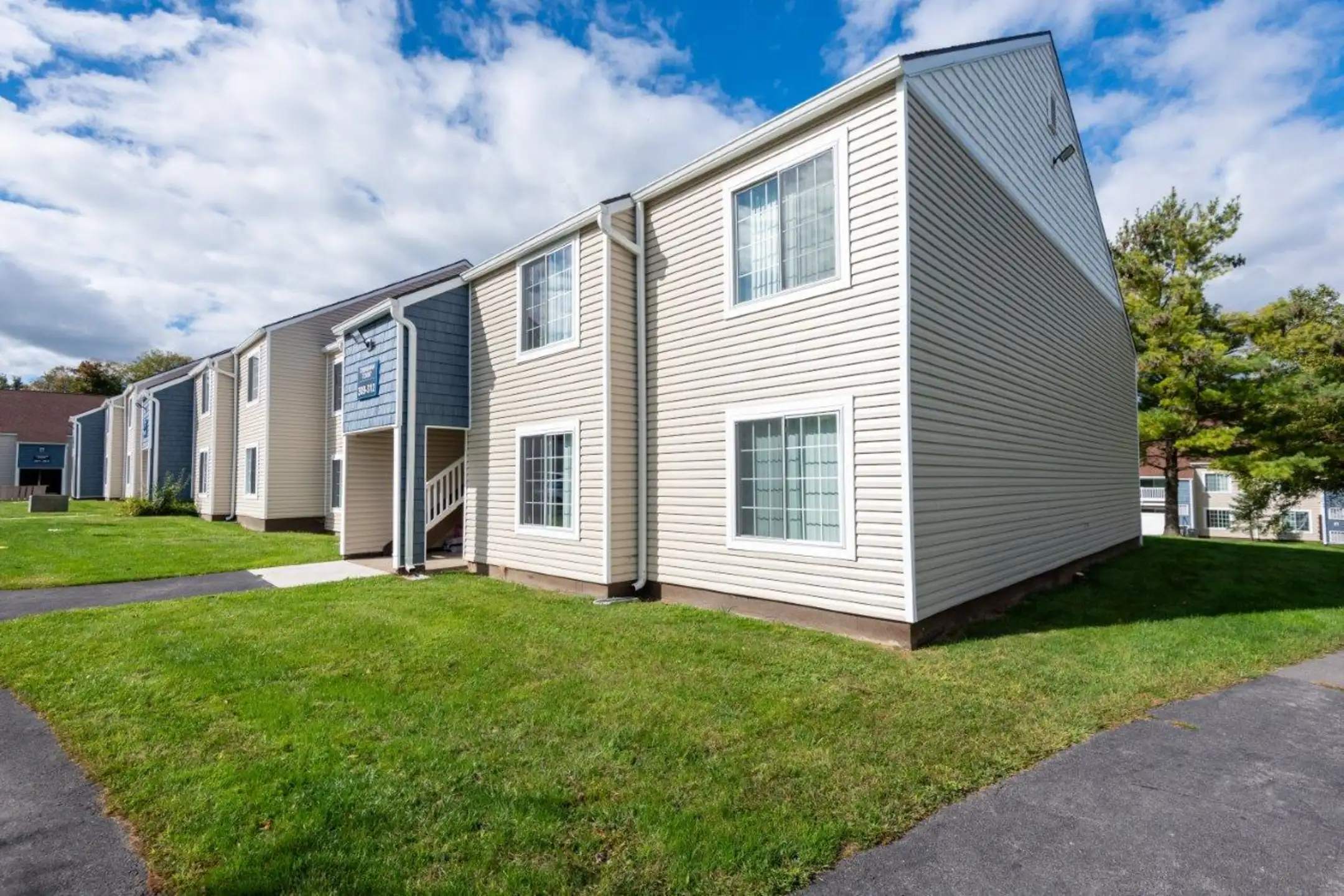 Steeplechase Apartments Apartments Camillus, NY 13031