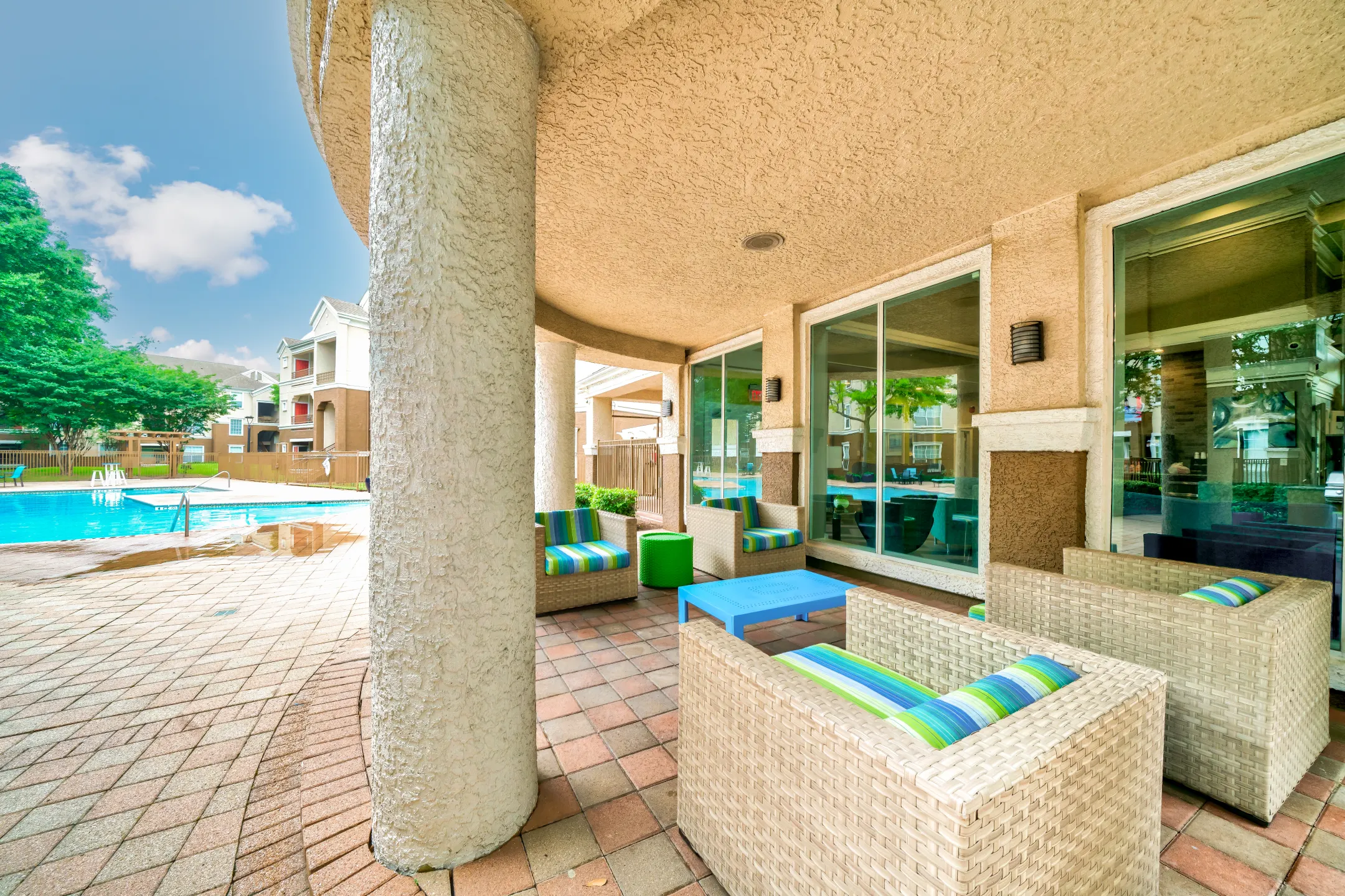 Cascade at Fountain Lake Apartments - Stafford, TX 77477