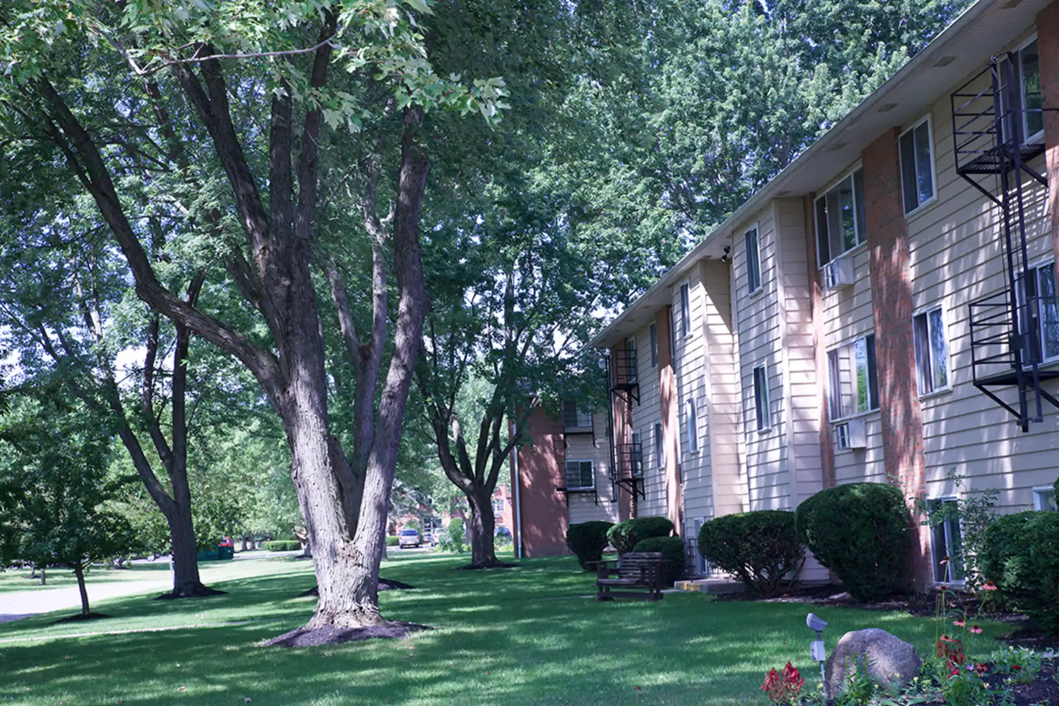 Geneseo Heights Apartments 5 Jacqueline Way Geneseo, NY Apartments