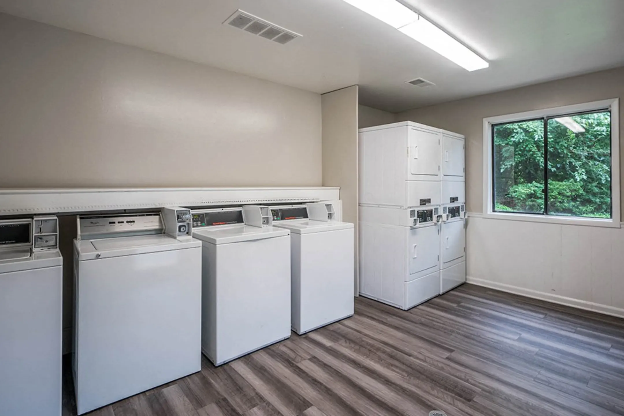 Green Meadows Apartments Raleigh, NC 27604