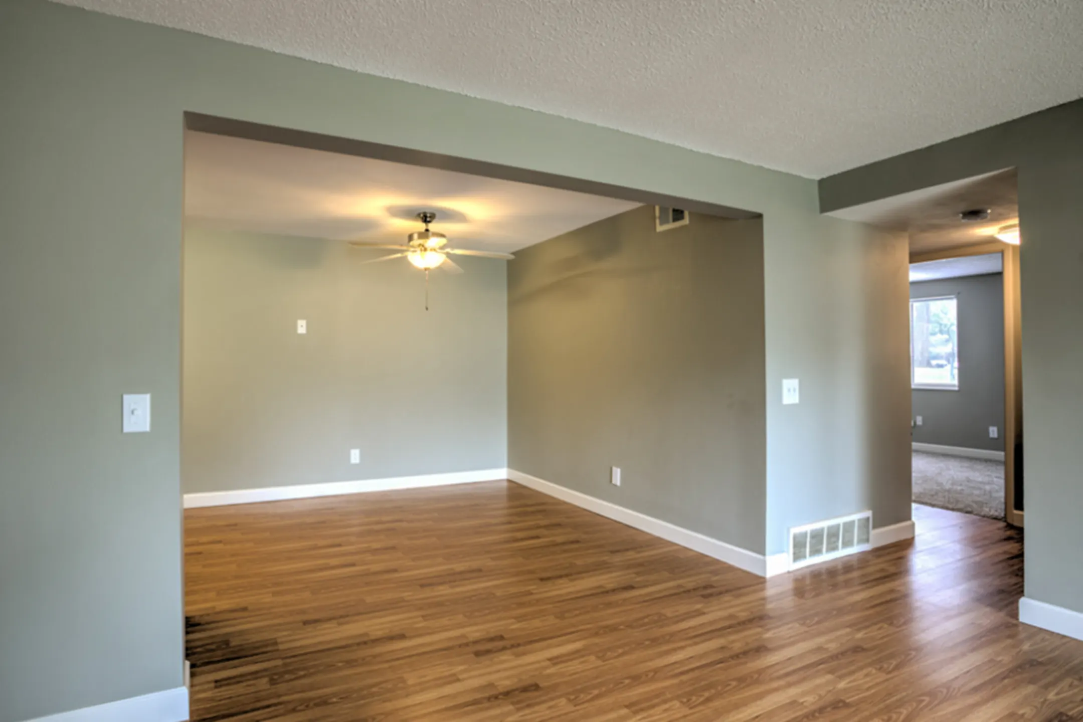 Heatherton Estates Apartments Florissant, MO 63033