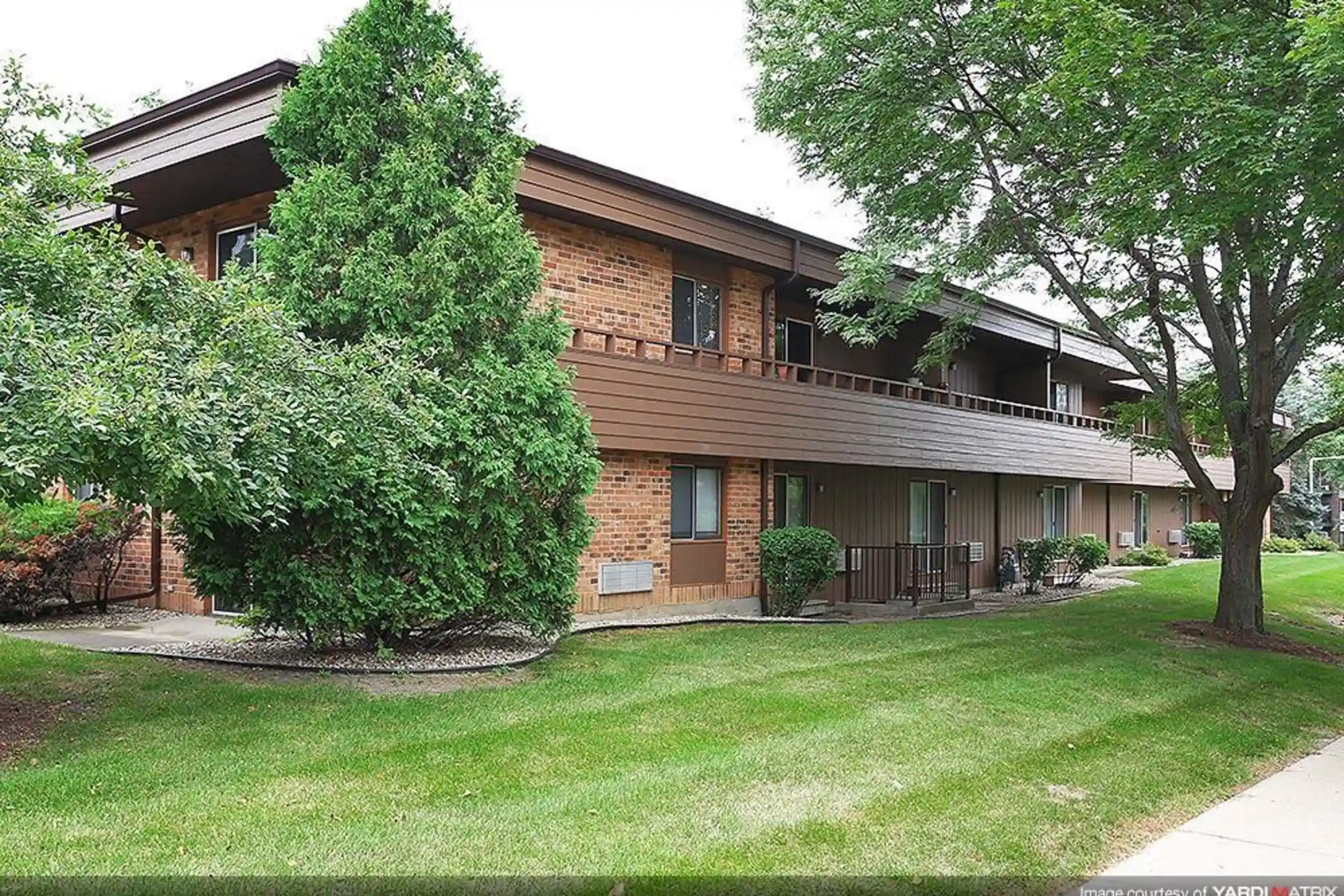 Cedar Ridge Apartments Madison, WI 53704