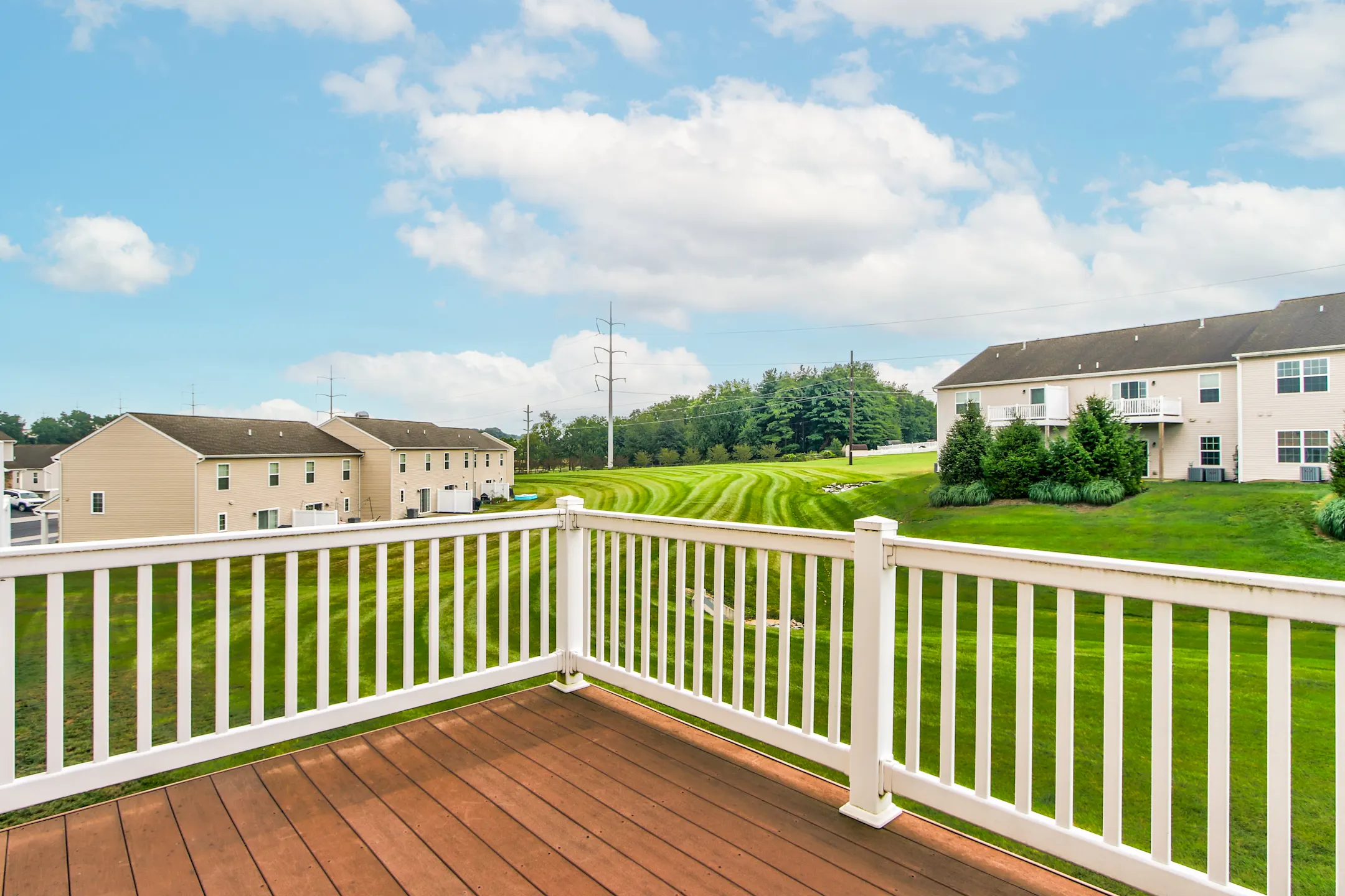 Fox Ridge Apartments and Townhomes Apartments Lebanon, PA 17042