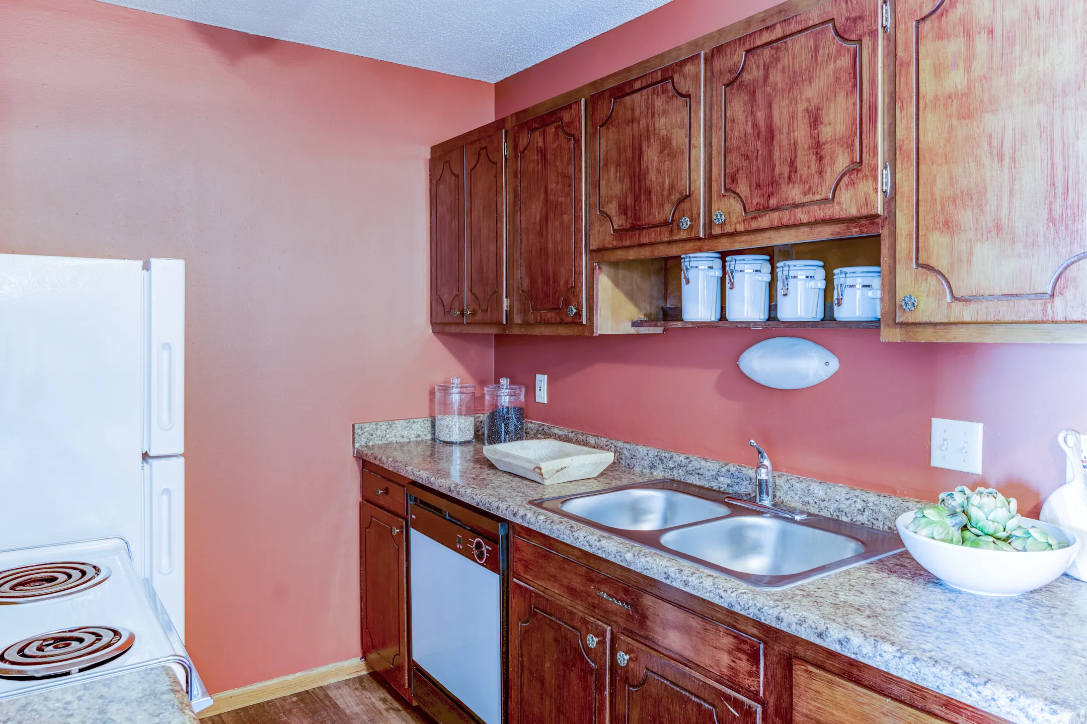 Midland Terrace 3529 Owasso Street Shoreview, MN Apartments for