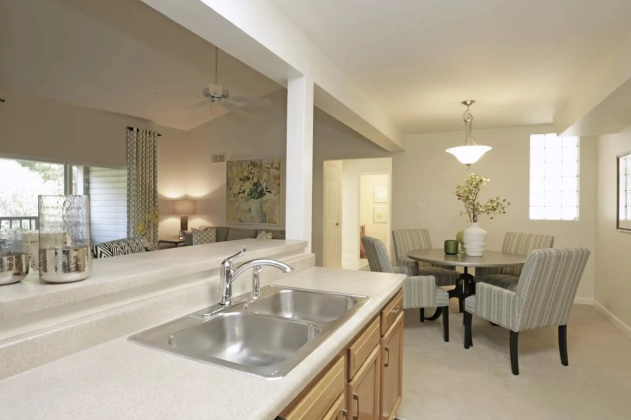 Lakemont Gardens Apartments 100 Twin Ponds Ln Bridgeville, PA