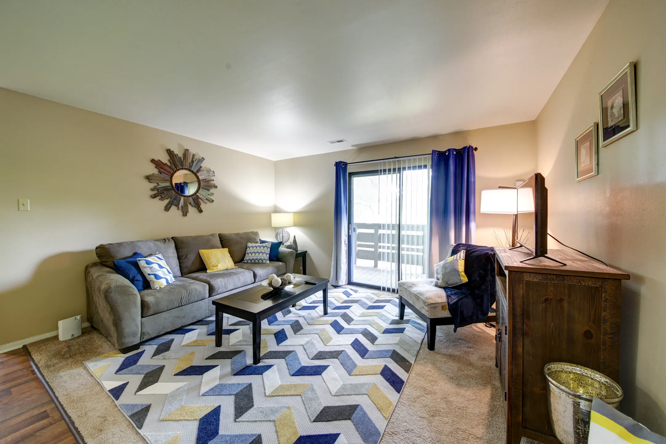 Suson Pines Apartments Saint Louis, MO 63128