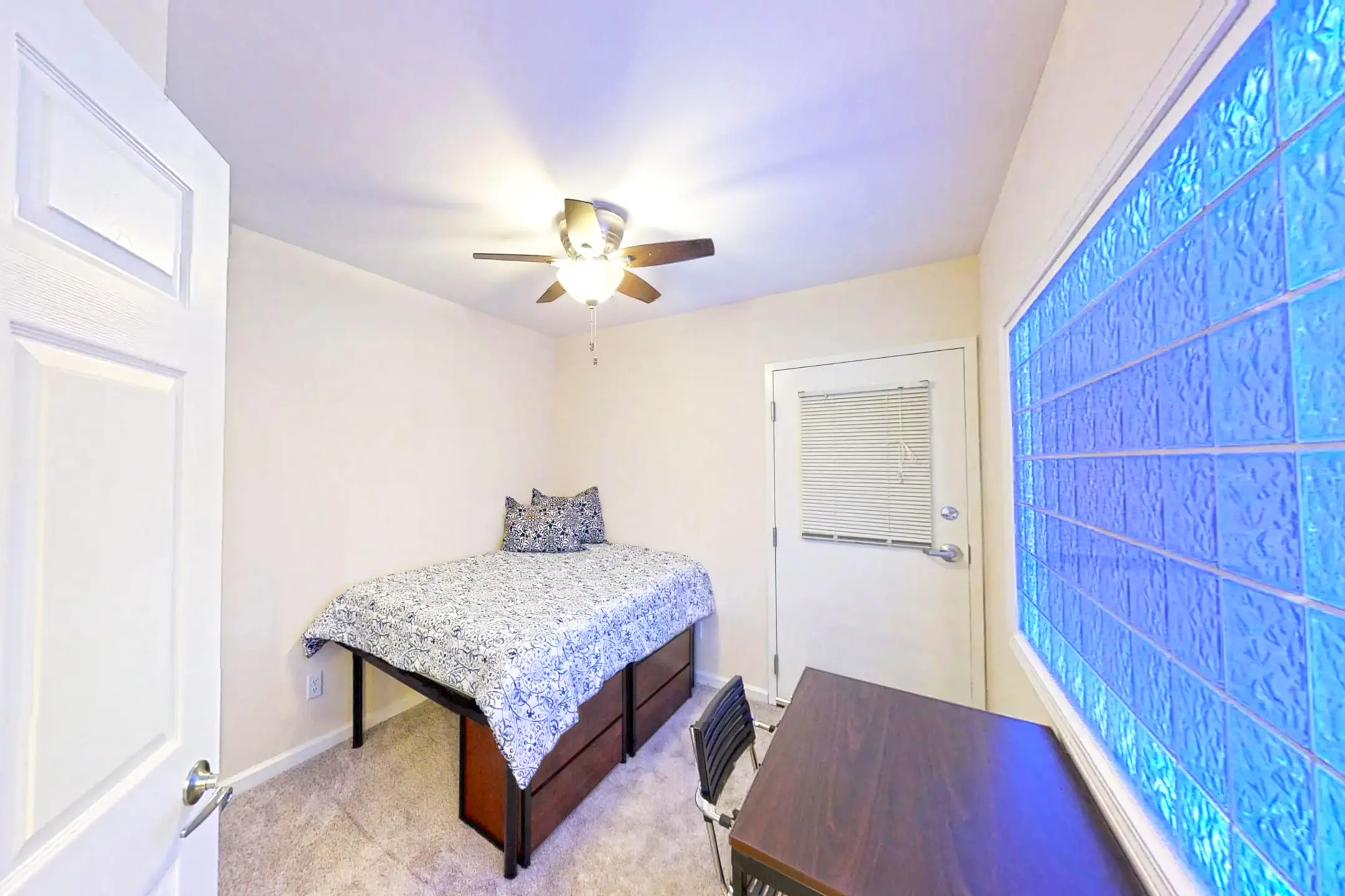 Bedroom - Skylight Court - Champaign, IL