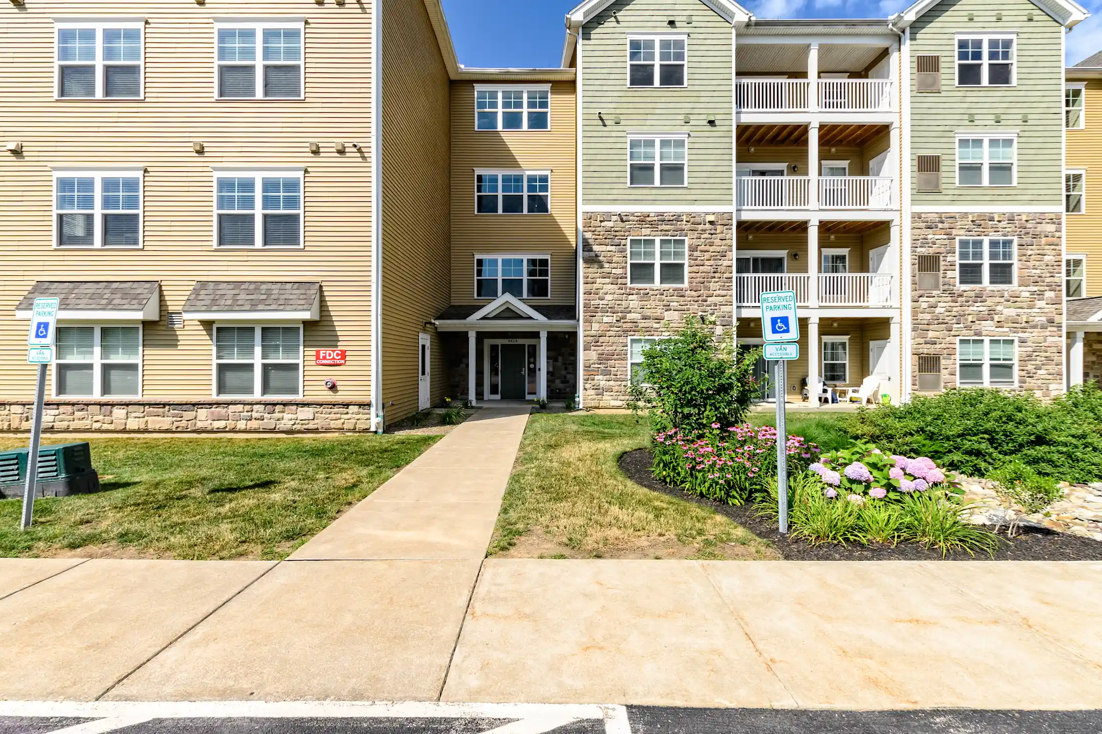 The Hammocks At Millcreek Apartments Apartments Erie, PA 16506