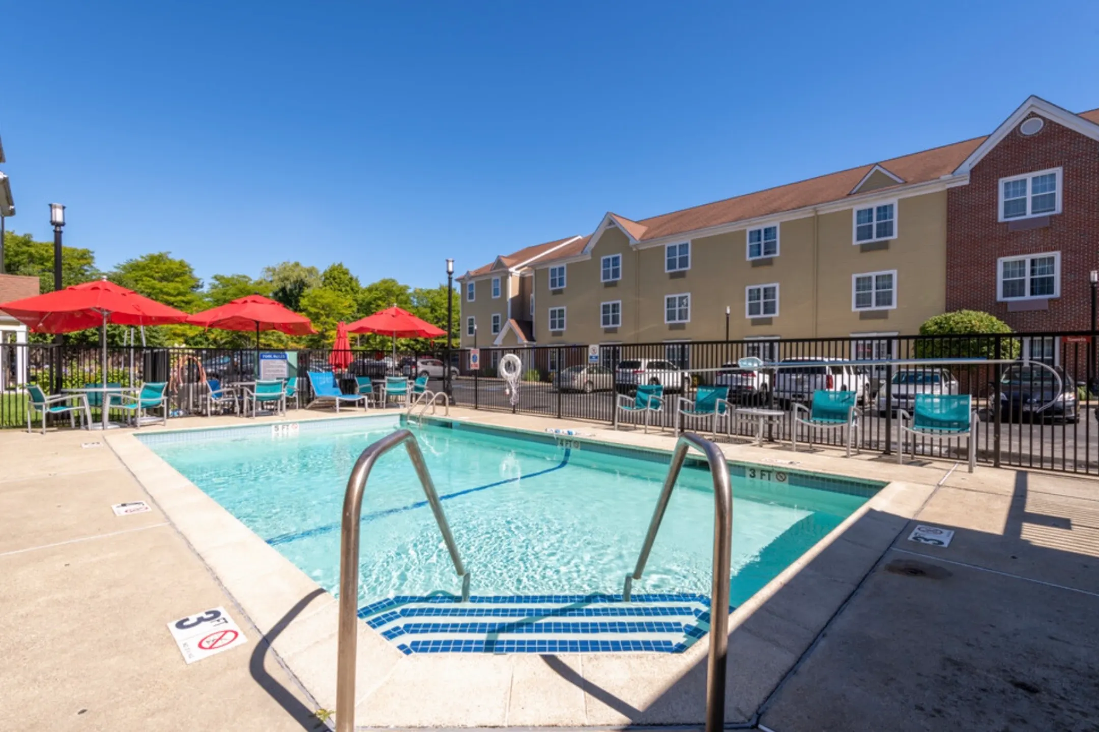 Residences at Tewksbury Apartments Tewksbury, MA 01876