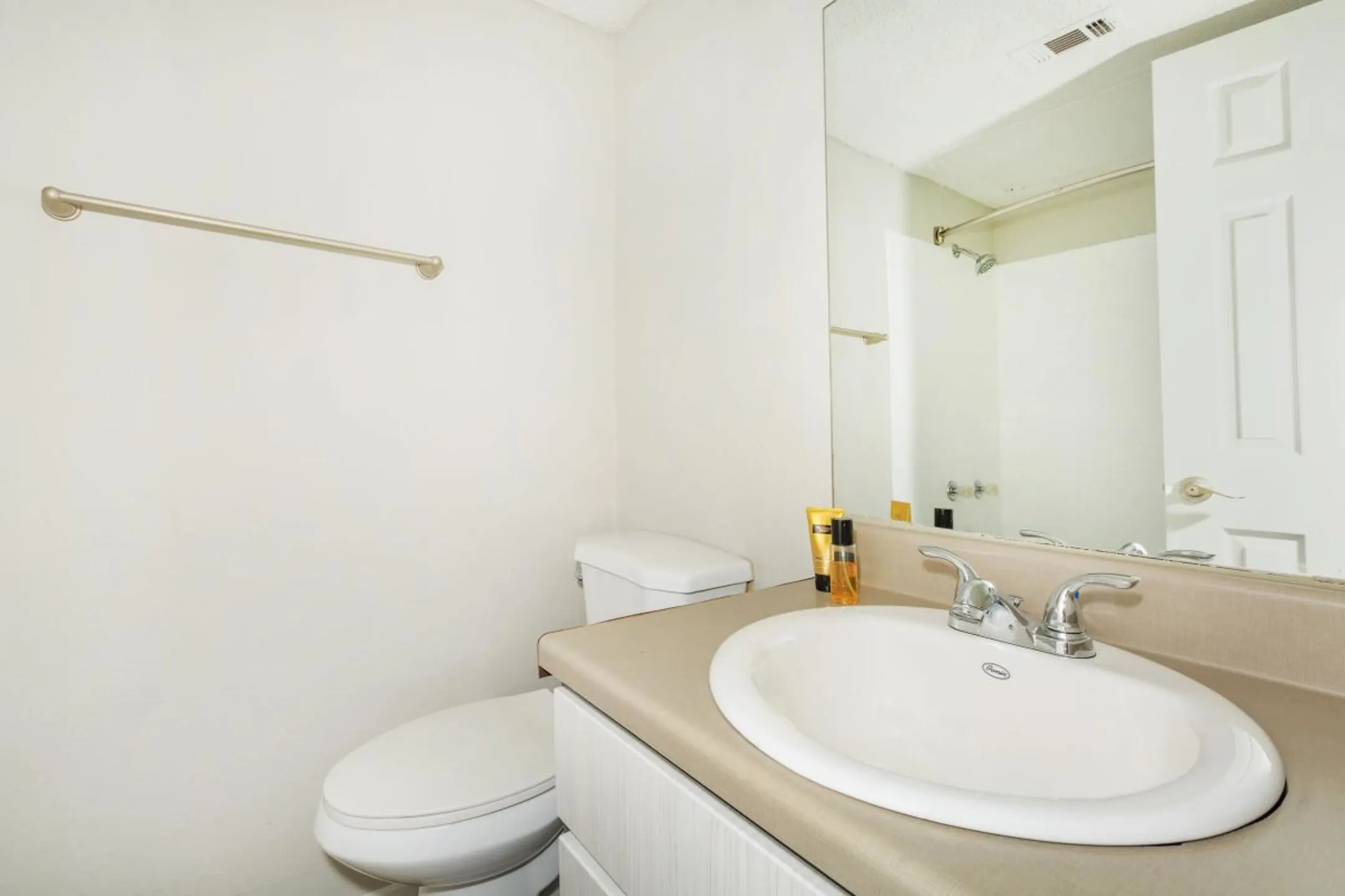 Villa Vista Apartments Apartments Dallas, TX 75238