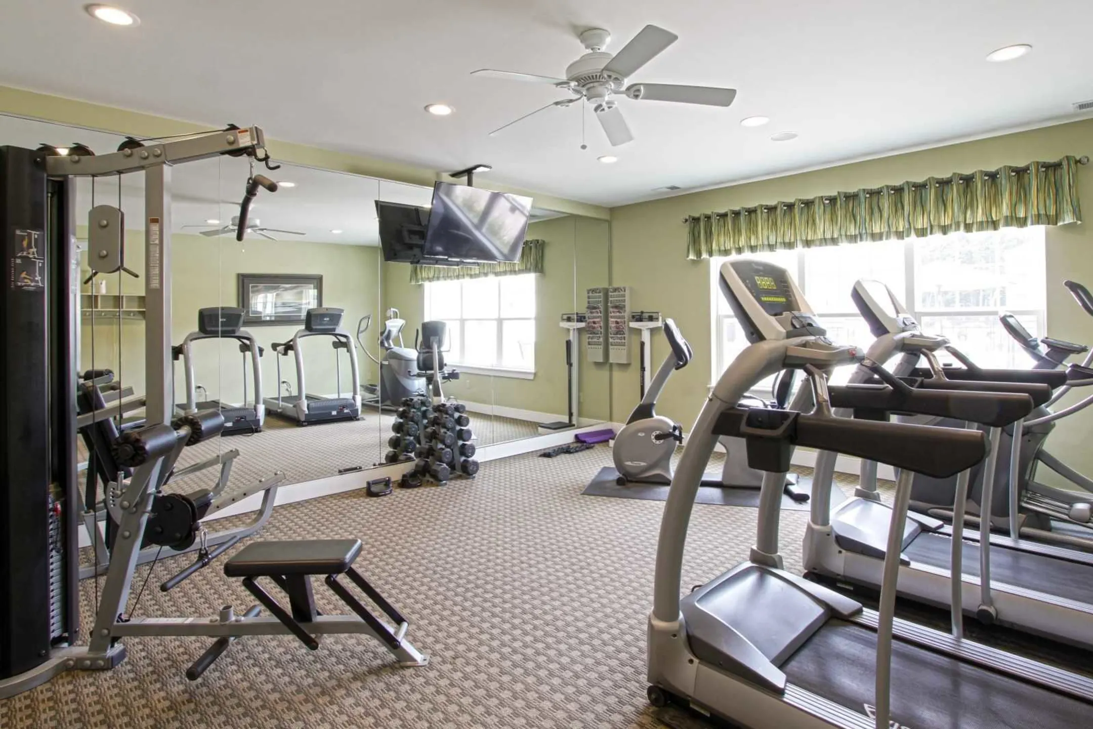 Fitness Weight Room - The Hammocks At Millcreek Apartments - Erie, PA