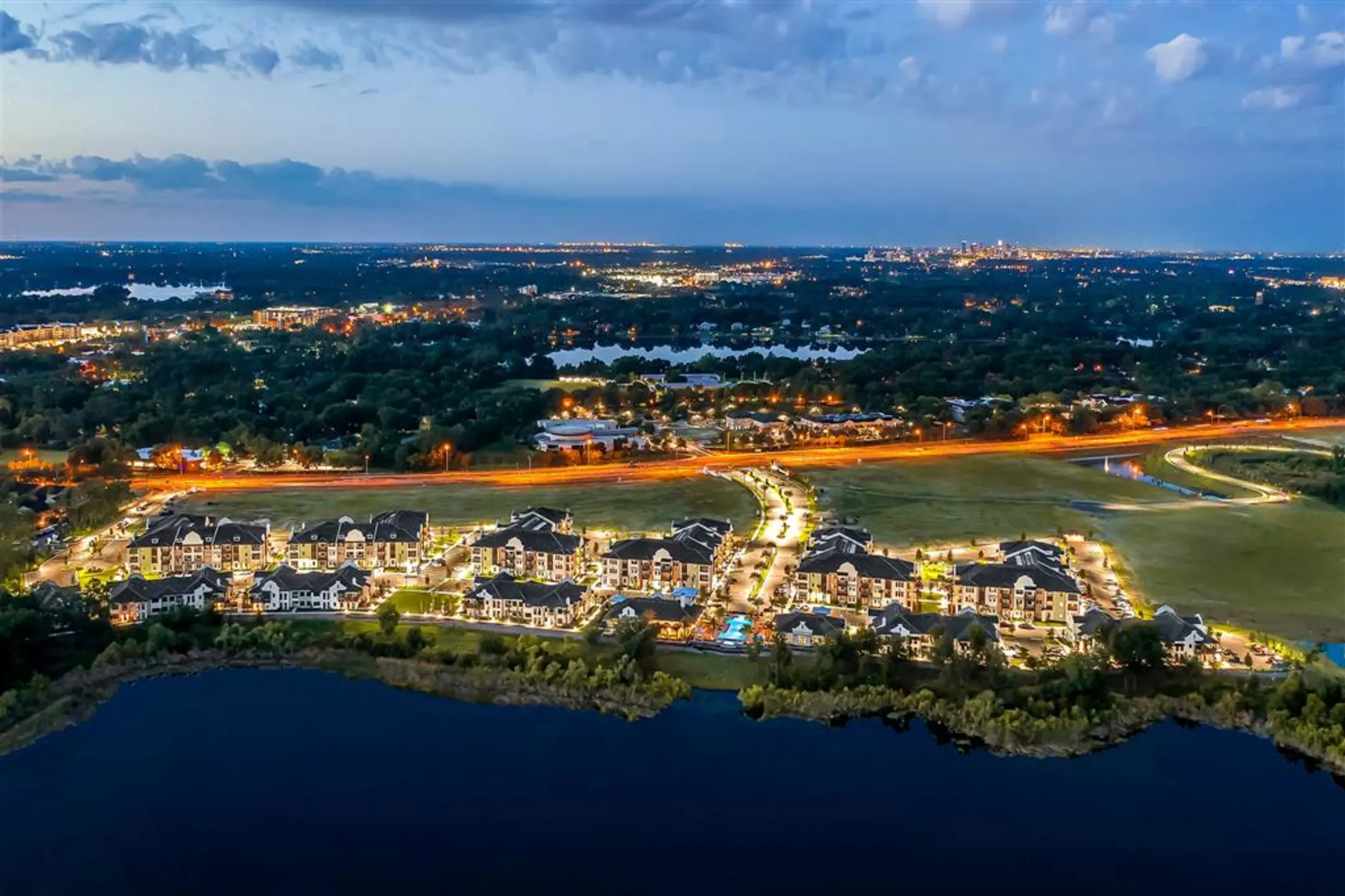 Town Trelago Apartments Maitland