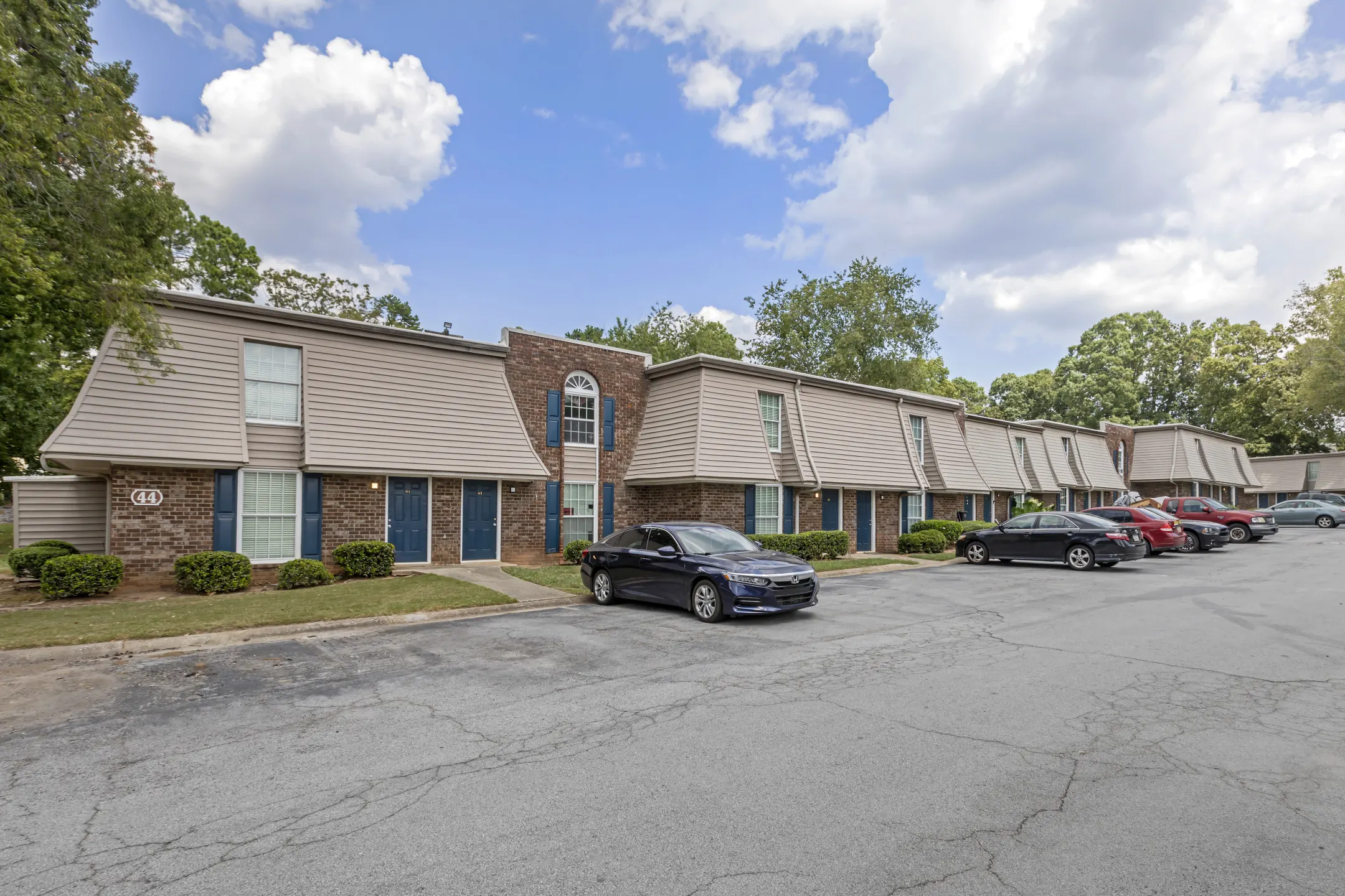 Laurel Pointe Apartments Apartments - Forest Park, GA 30297