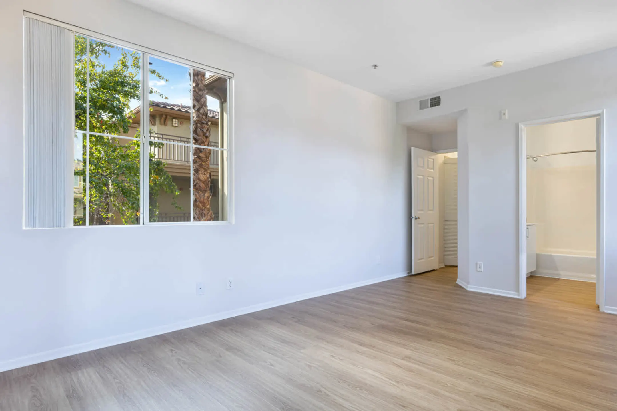 The Oaks Apartments Apartments Canyon Country, CA 91387