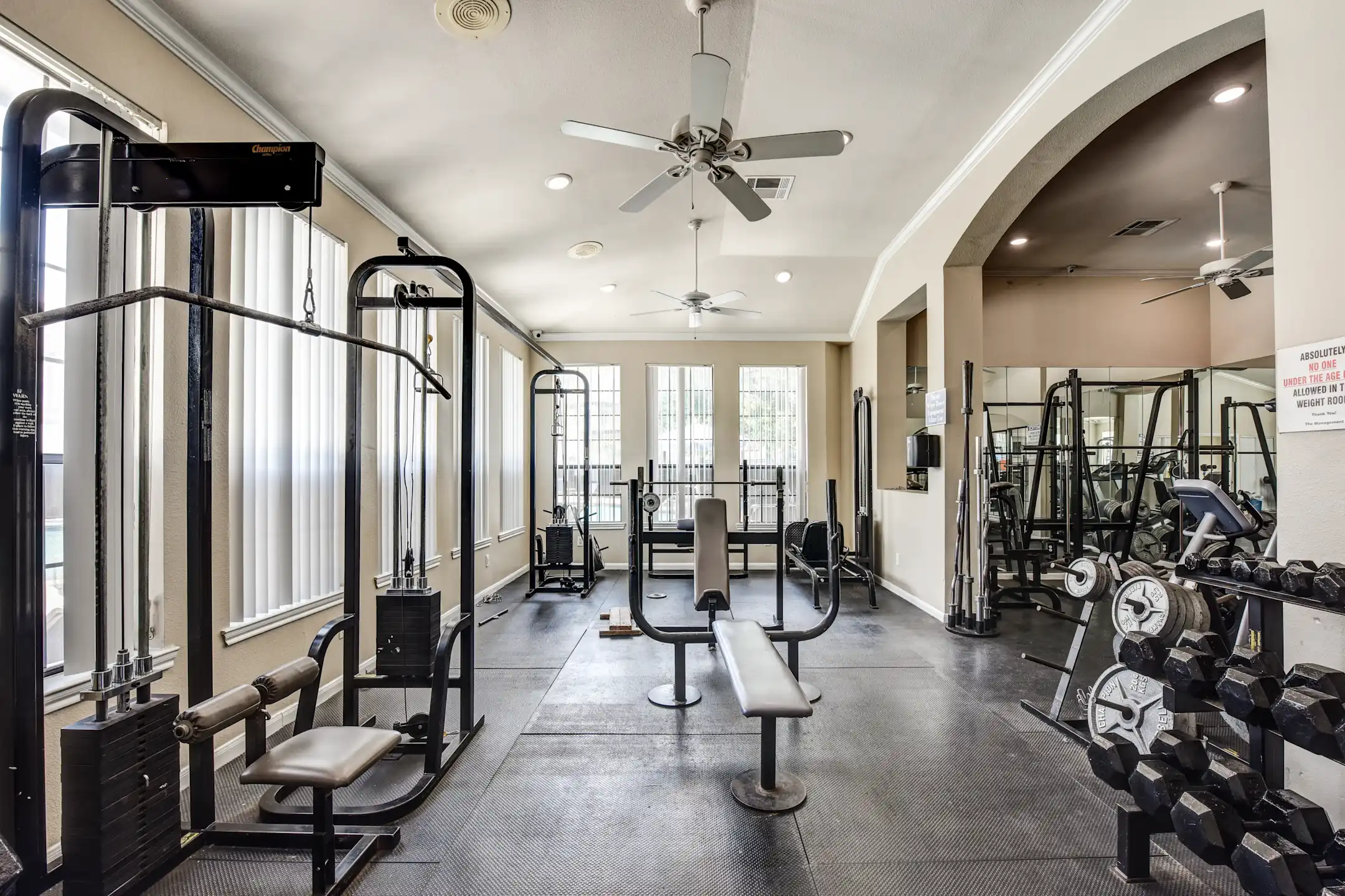 Fitness Weight Room - Saddle Brook Apartments - Waco, TX