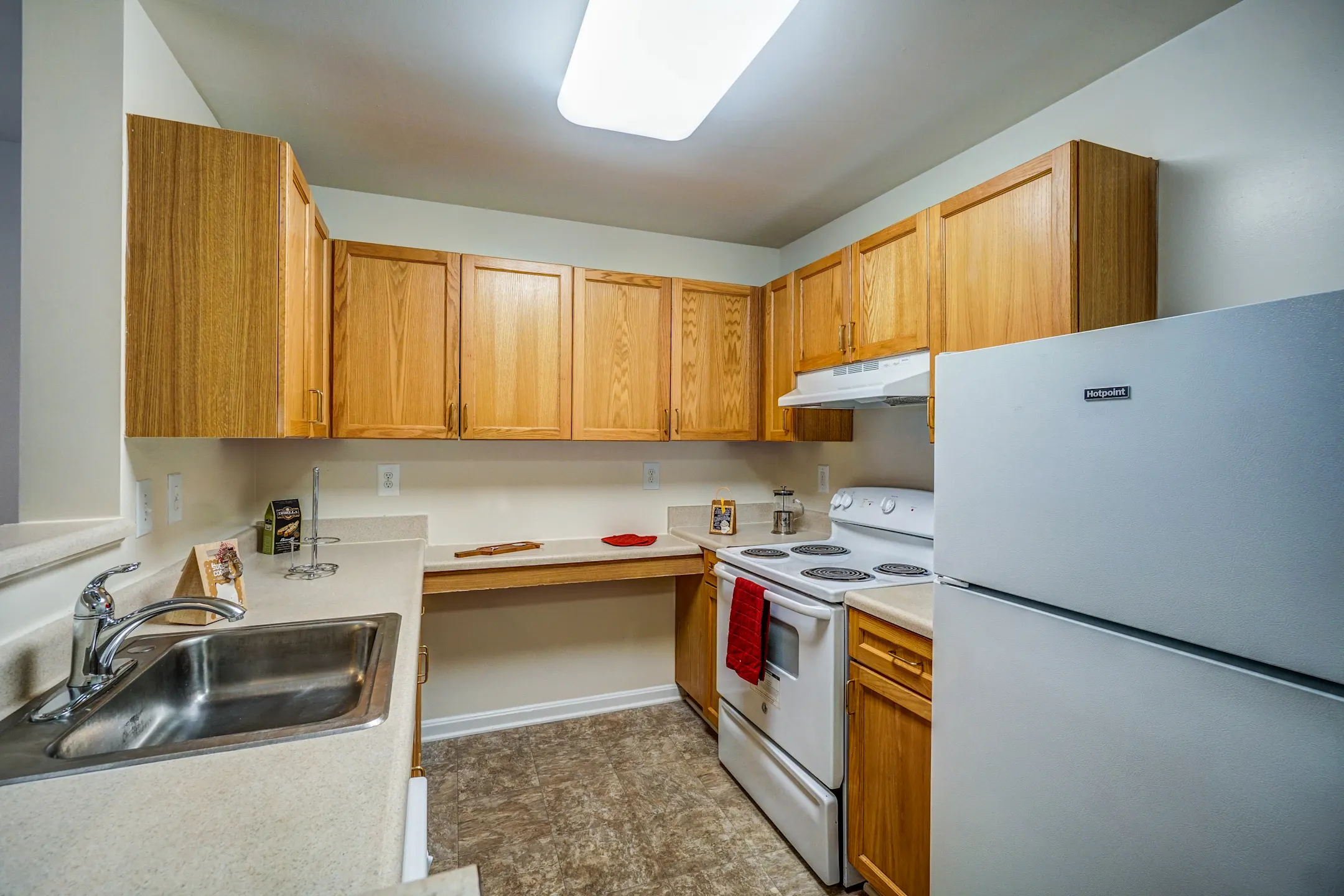 Windsor Crossing Senior 5000 Lydianna Ln Suitland, MD Apartments