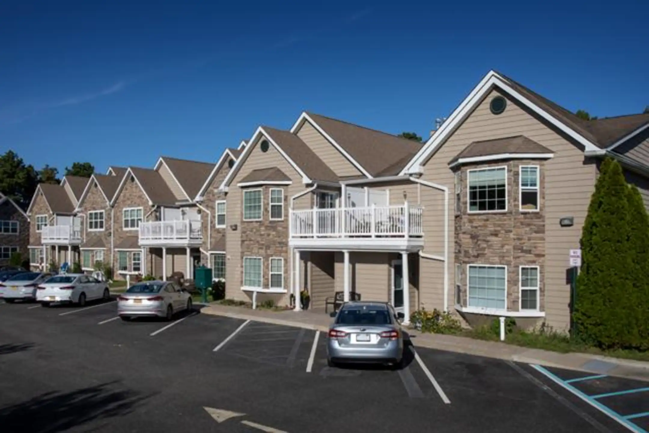 Fairfield Knolls At Sayville 400 Adams Way Sayville, NY Apartments