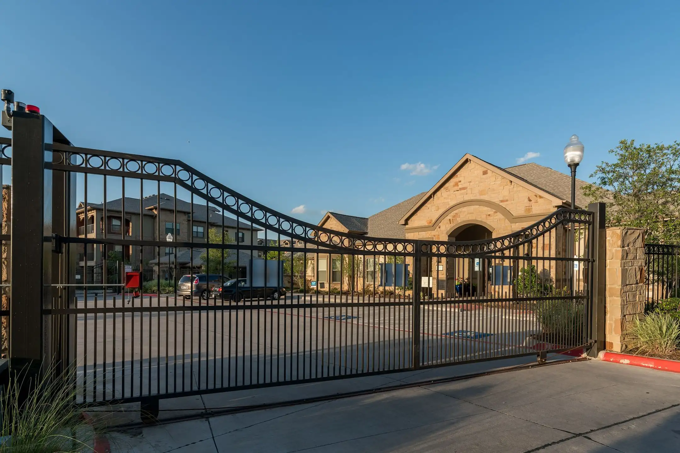 Sorrel at Phillips Creek Ranch 5050 Fm 423 Frisco, TX Apartments