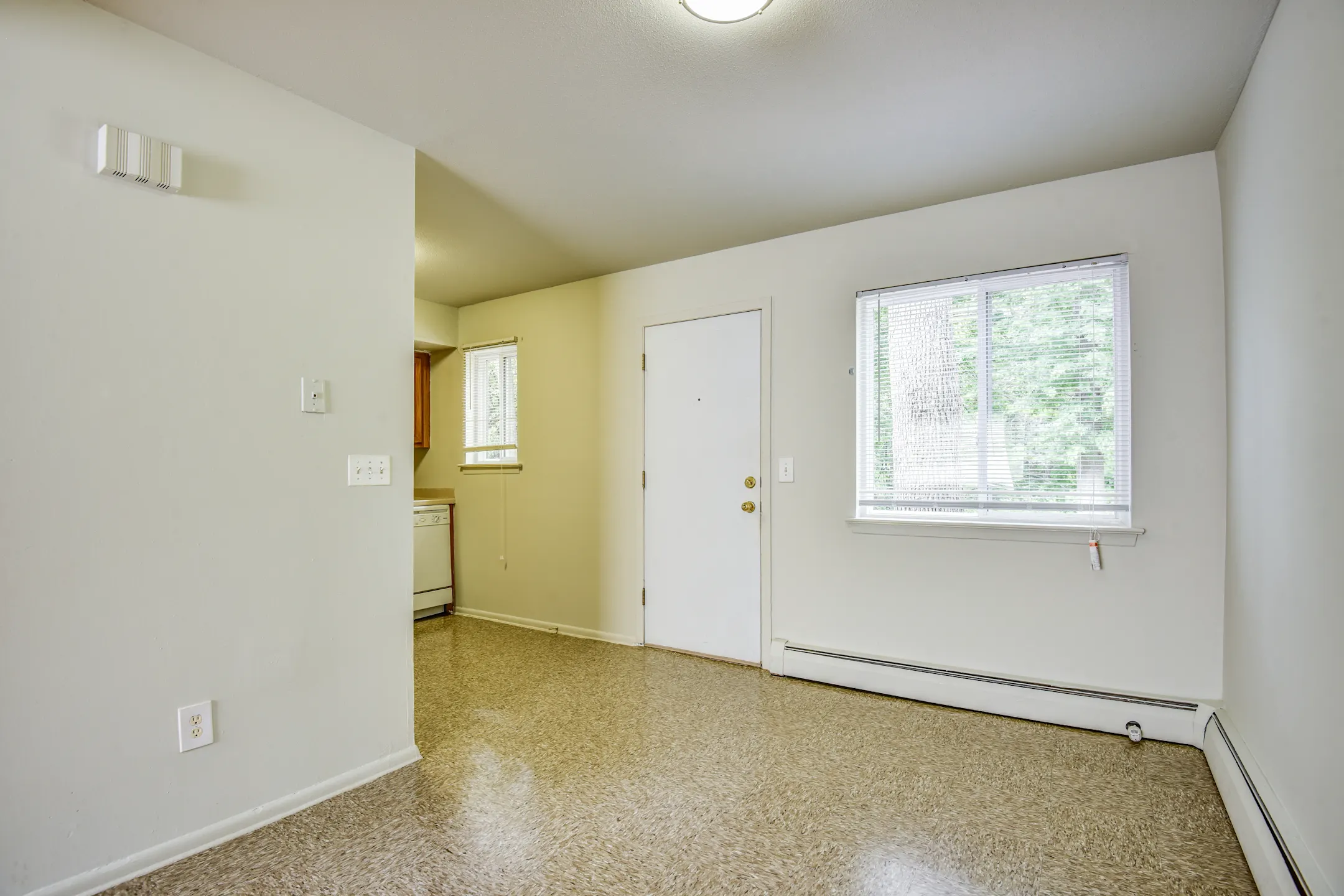 Stonegate Apartments 204 Winfield Dr New Britain, CT Apartments for