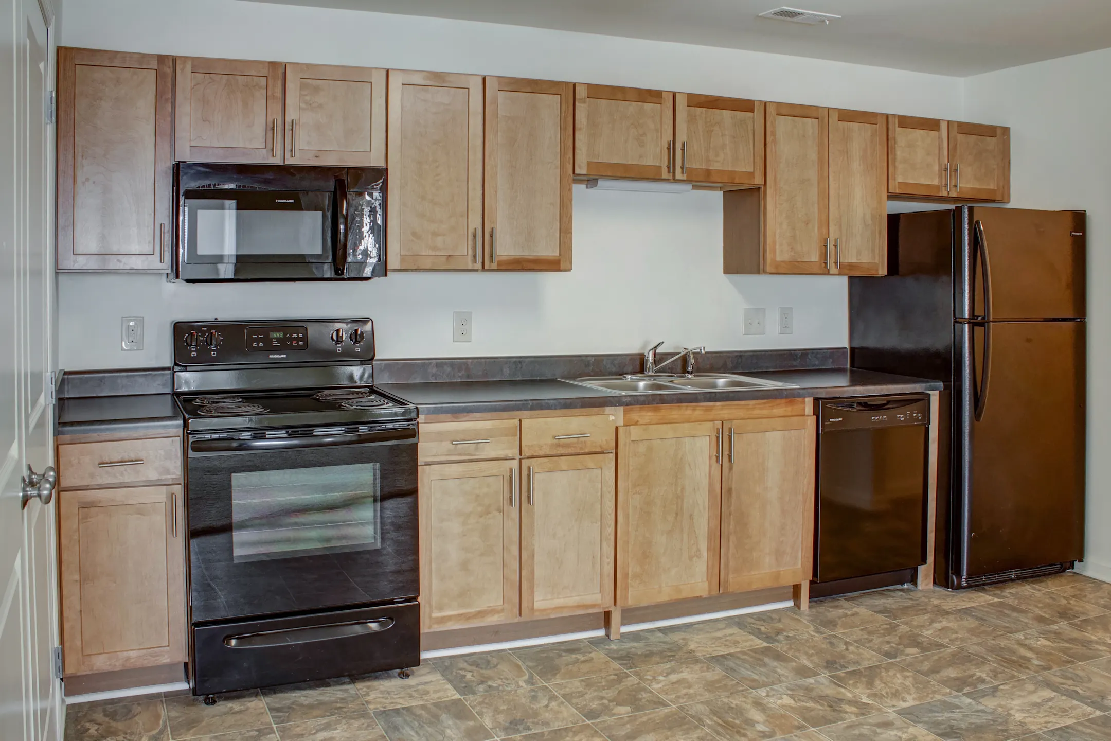 Fieldstone Apartments Blacksburg, VA 24060