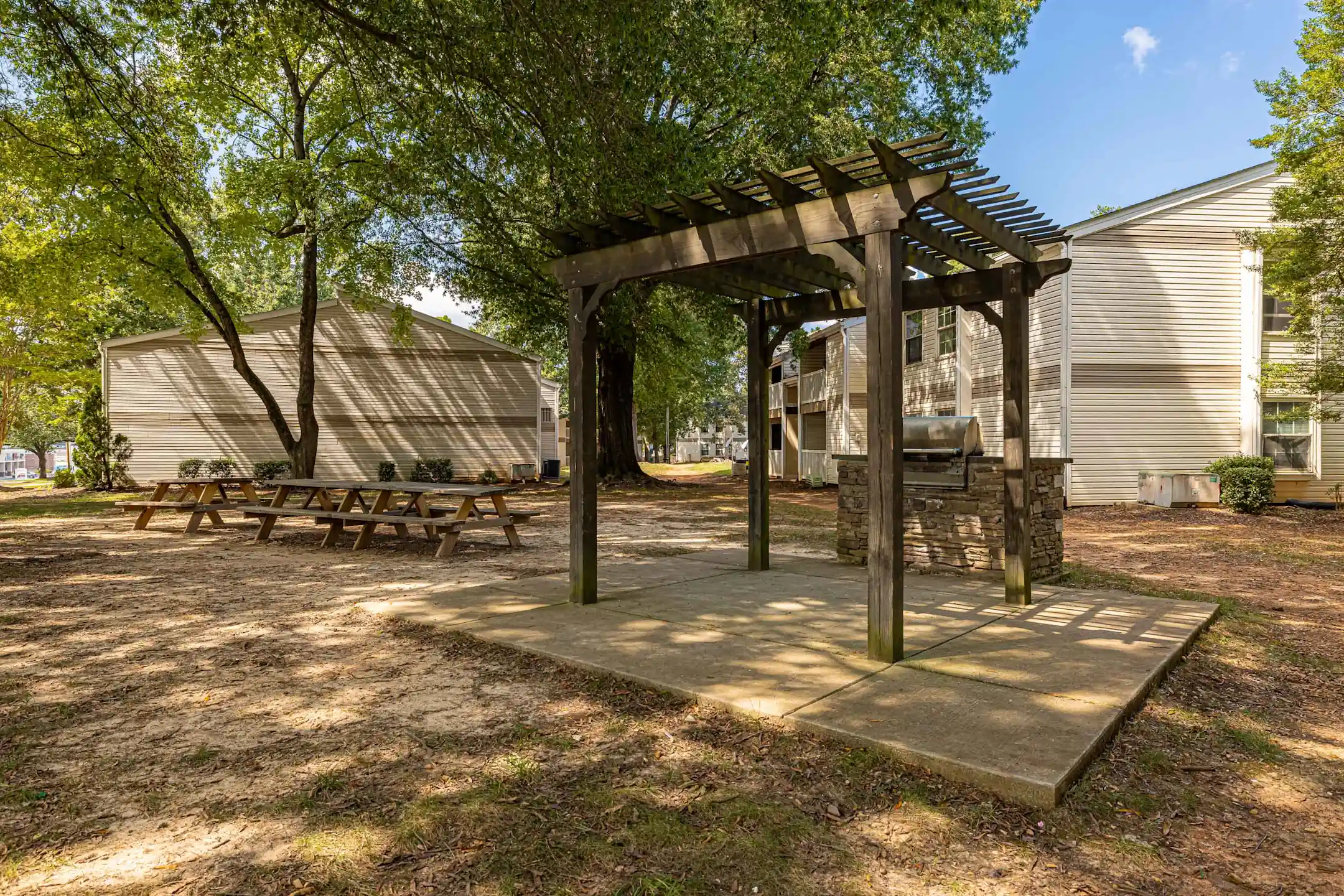 The Morehead Apartments Greensboro, NC 27409