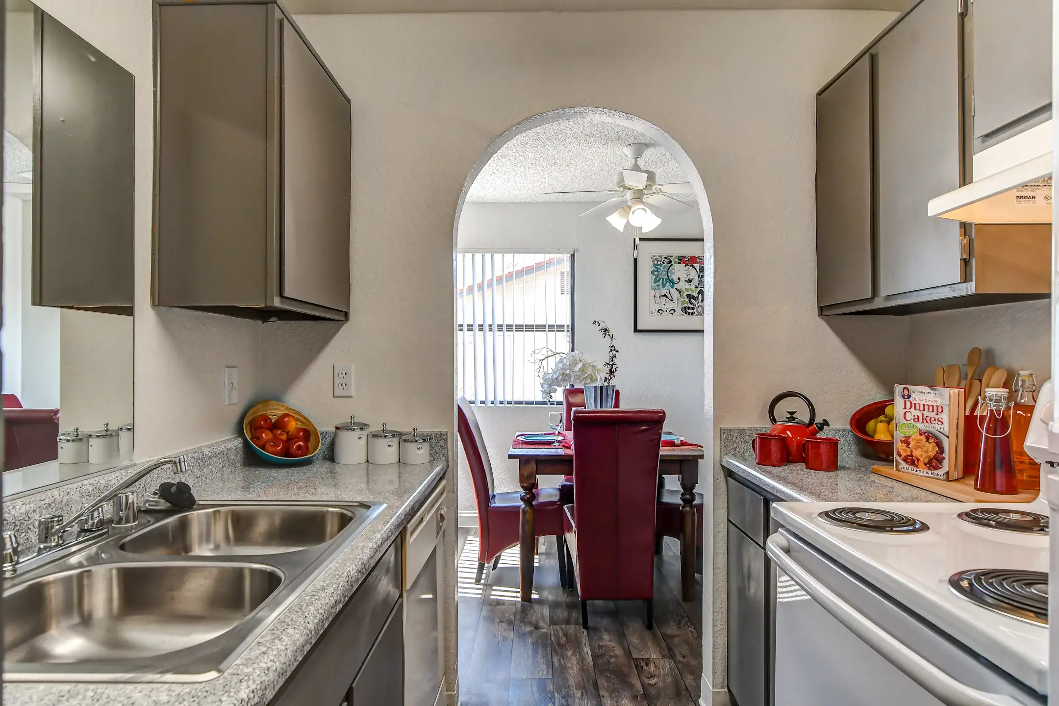 Liberty Village 4870 Nellis Oasis Ln Las Vegas, NV Apartments for