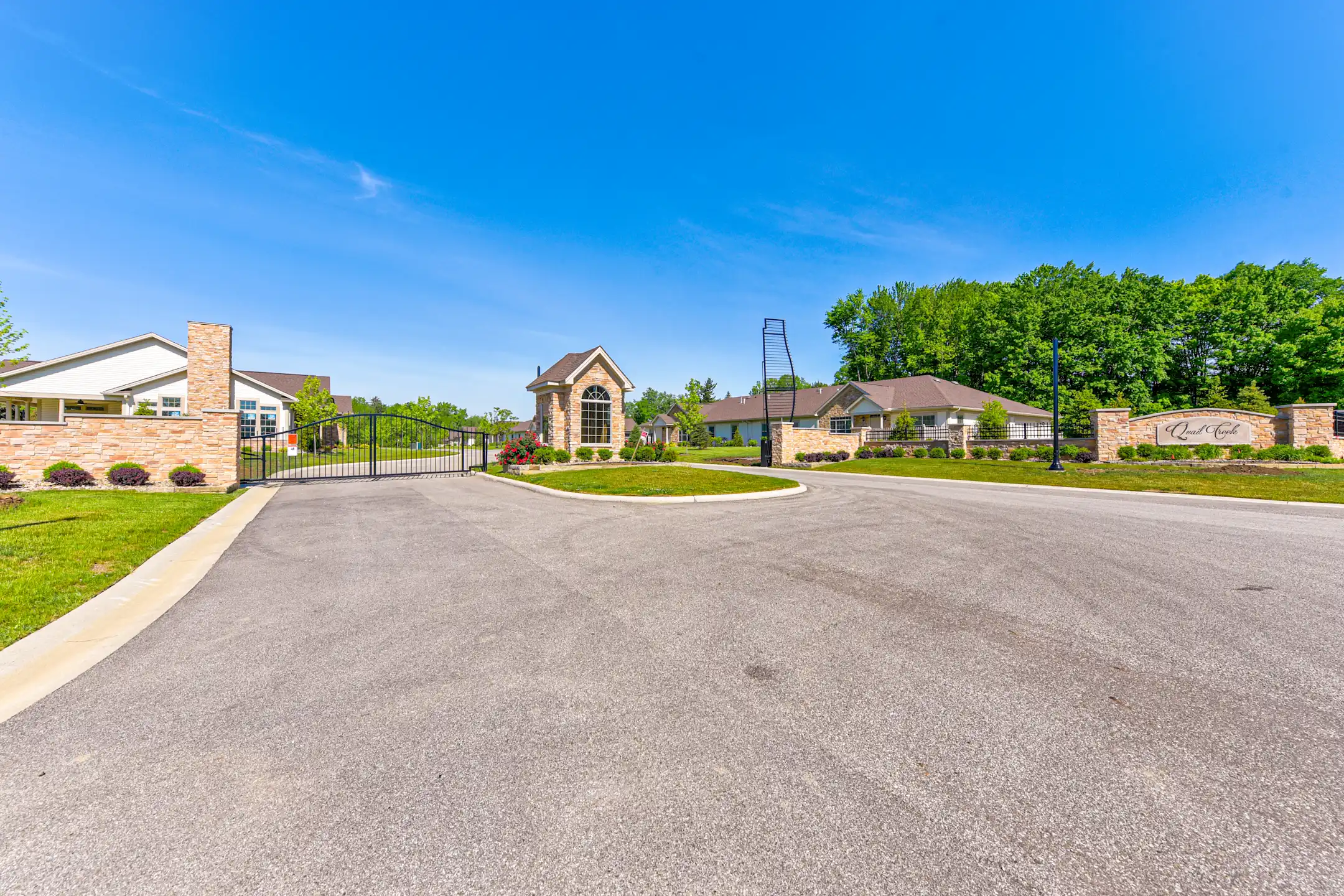 Quail Creek Condominiums Apartments Cuyahoga Falls, OH 44221