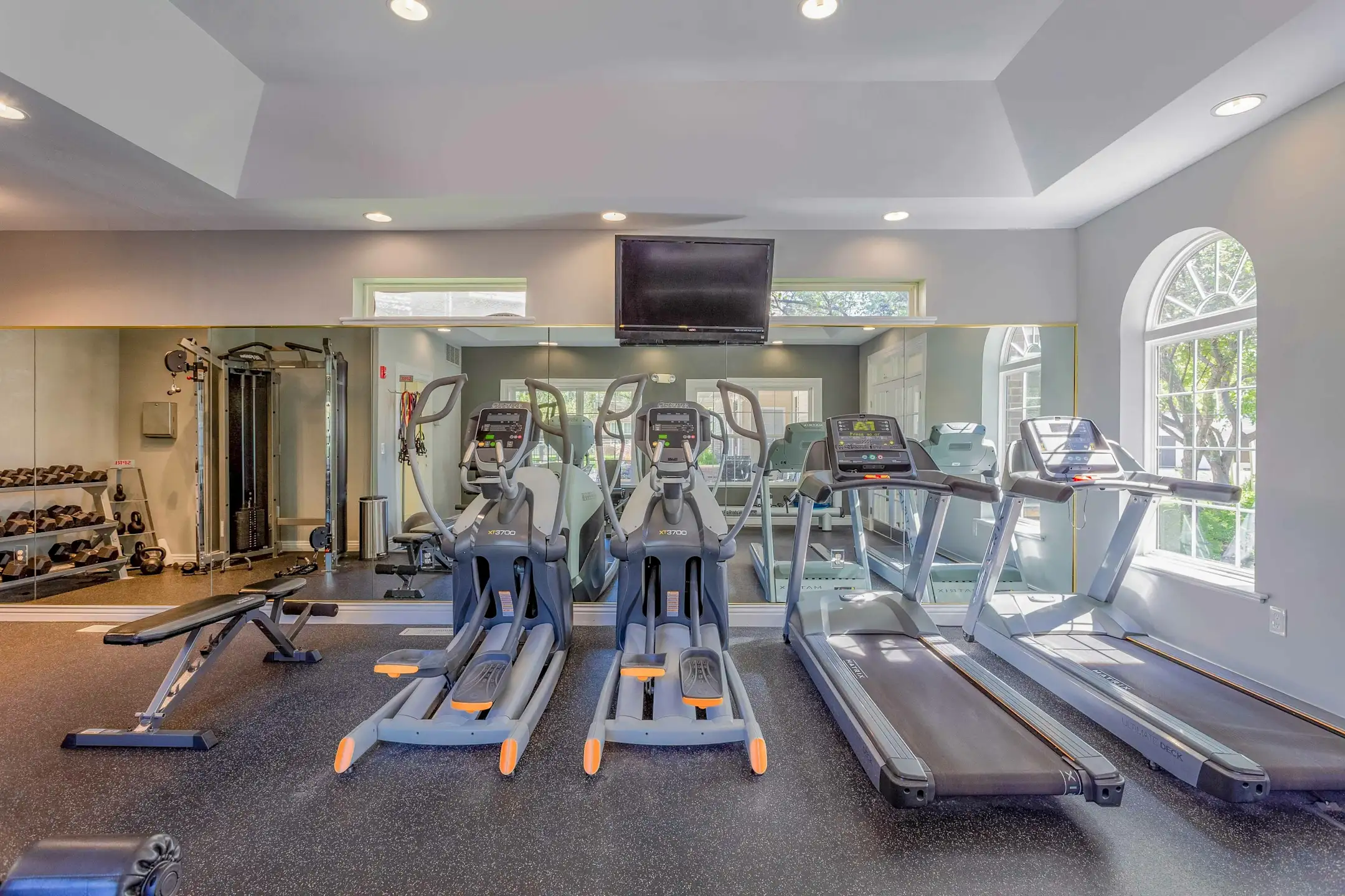 Fitness Weight Room - Woodbury Park at City Centre - Saint Paul, MN