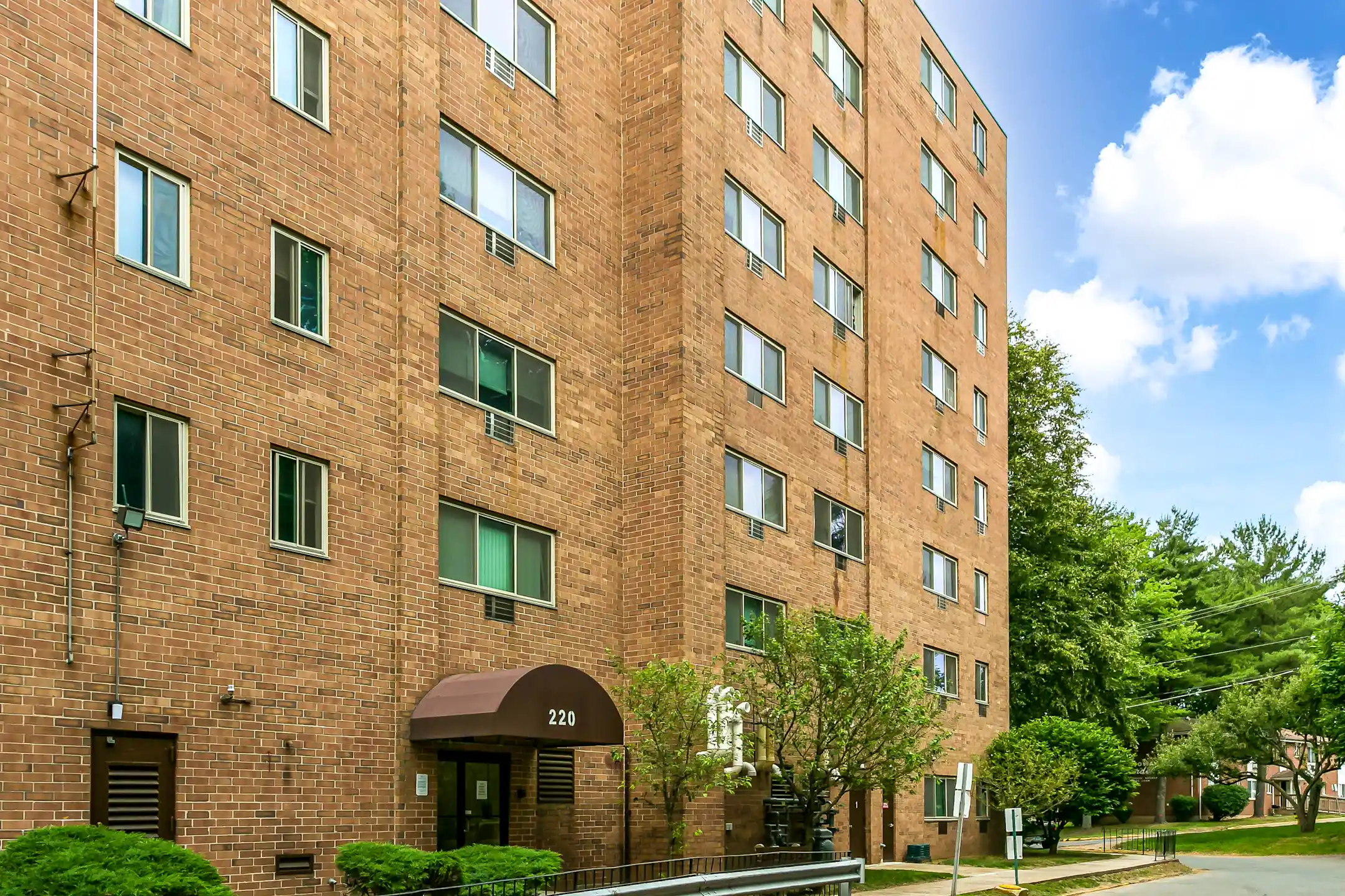 Newfield Towers Apartments Middletown, CT 06457