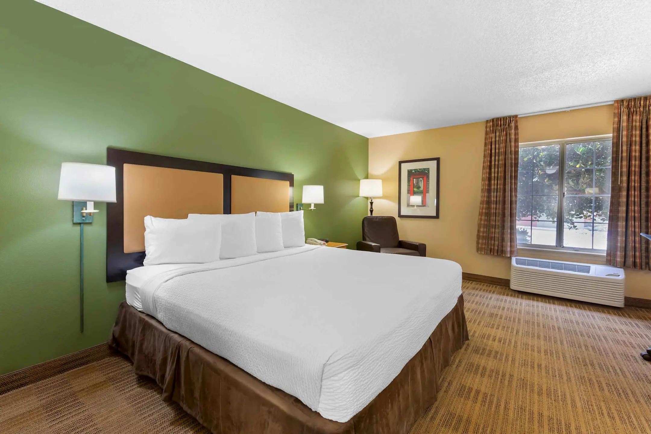 Bedroom - Furnished Studio - Chicago - Lombard - Oakbrook - Lombard, IL