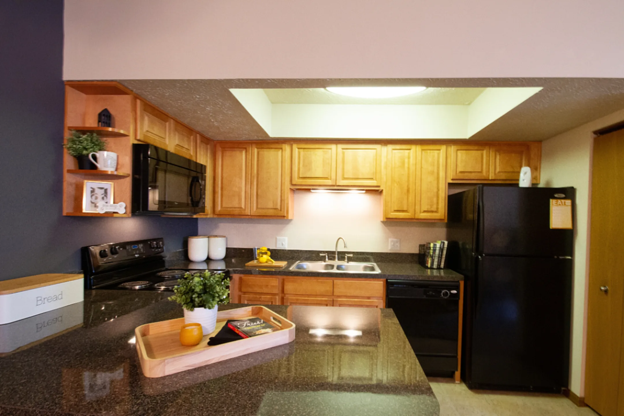 Kitchen - TGM Worthington Green - Columbus, OH