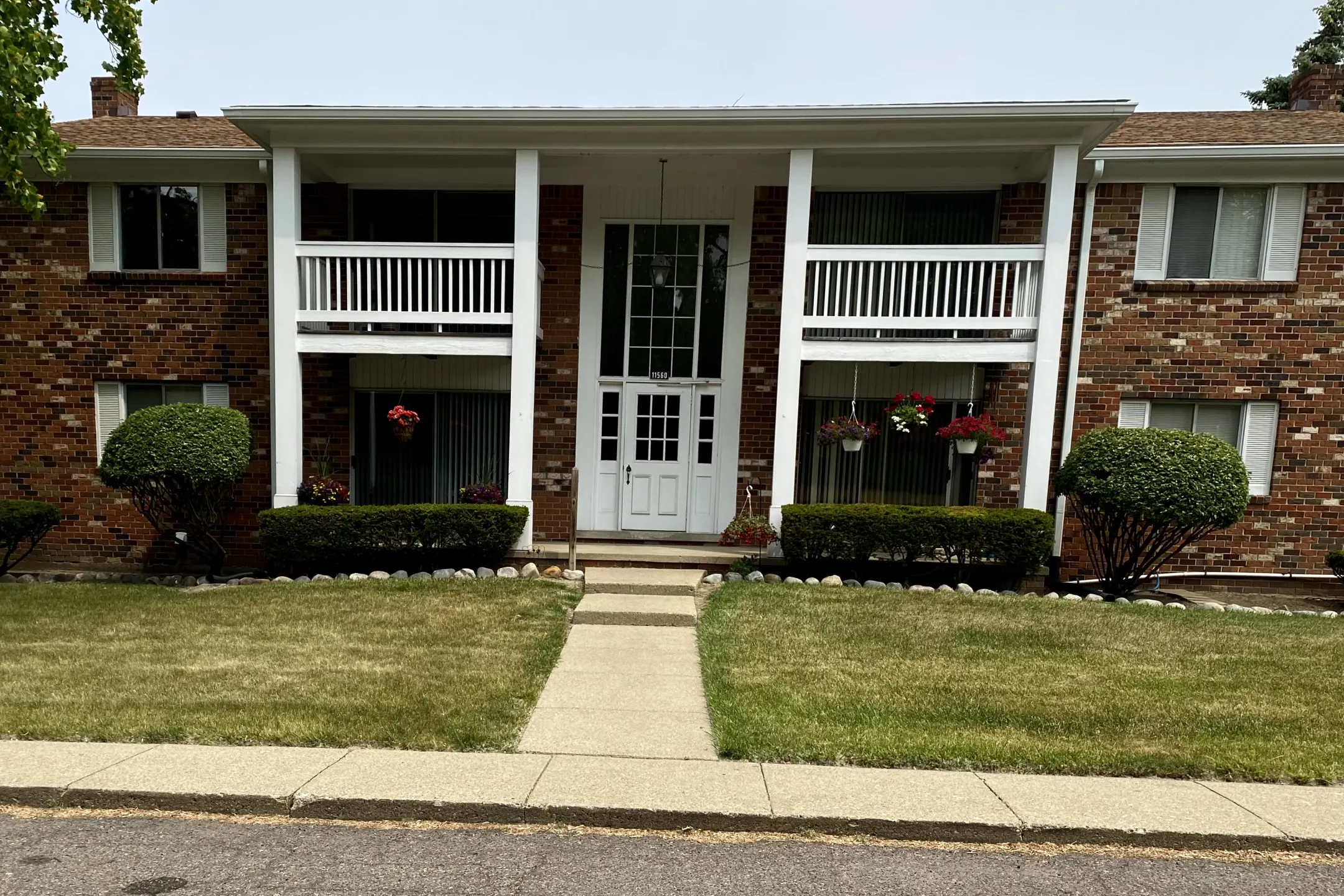 Jamestown Village Apartments 11400 Fordline St Allen Park, MI for