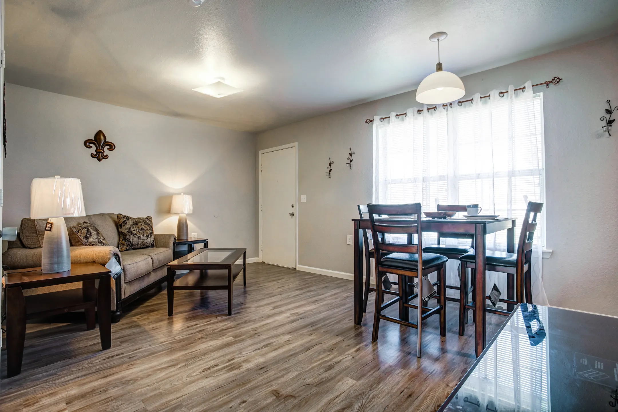 Windsor Village Apartments 1920 N Hearne Ave Shreveport, LA