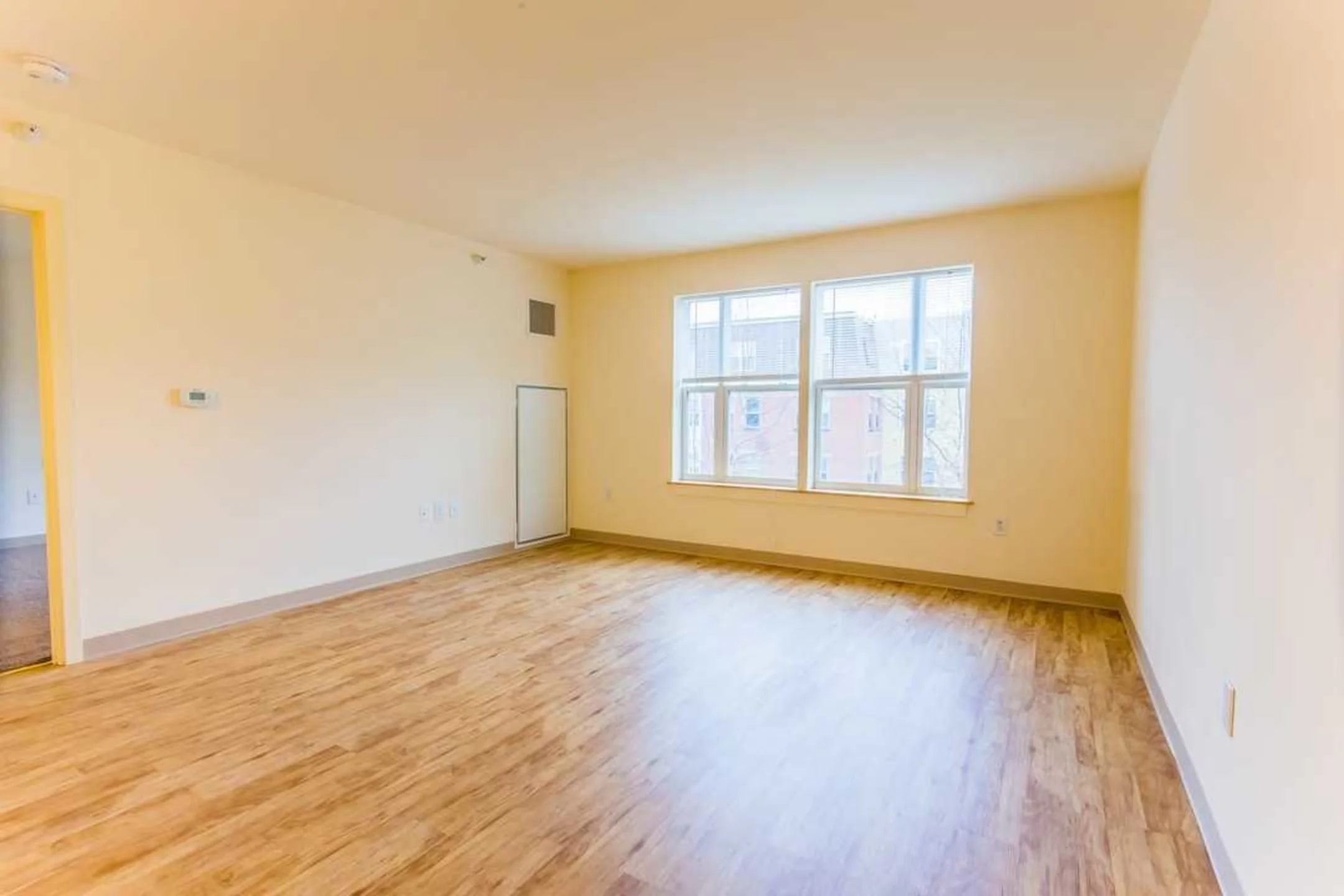 Living Room - Keens Crossing - Winooski, VT